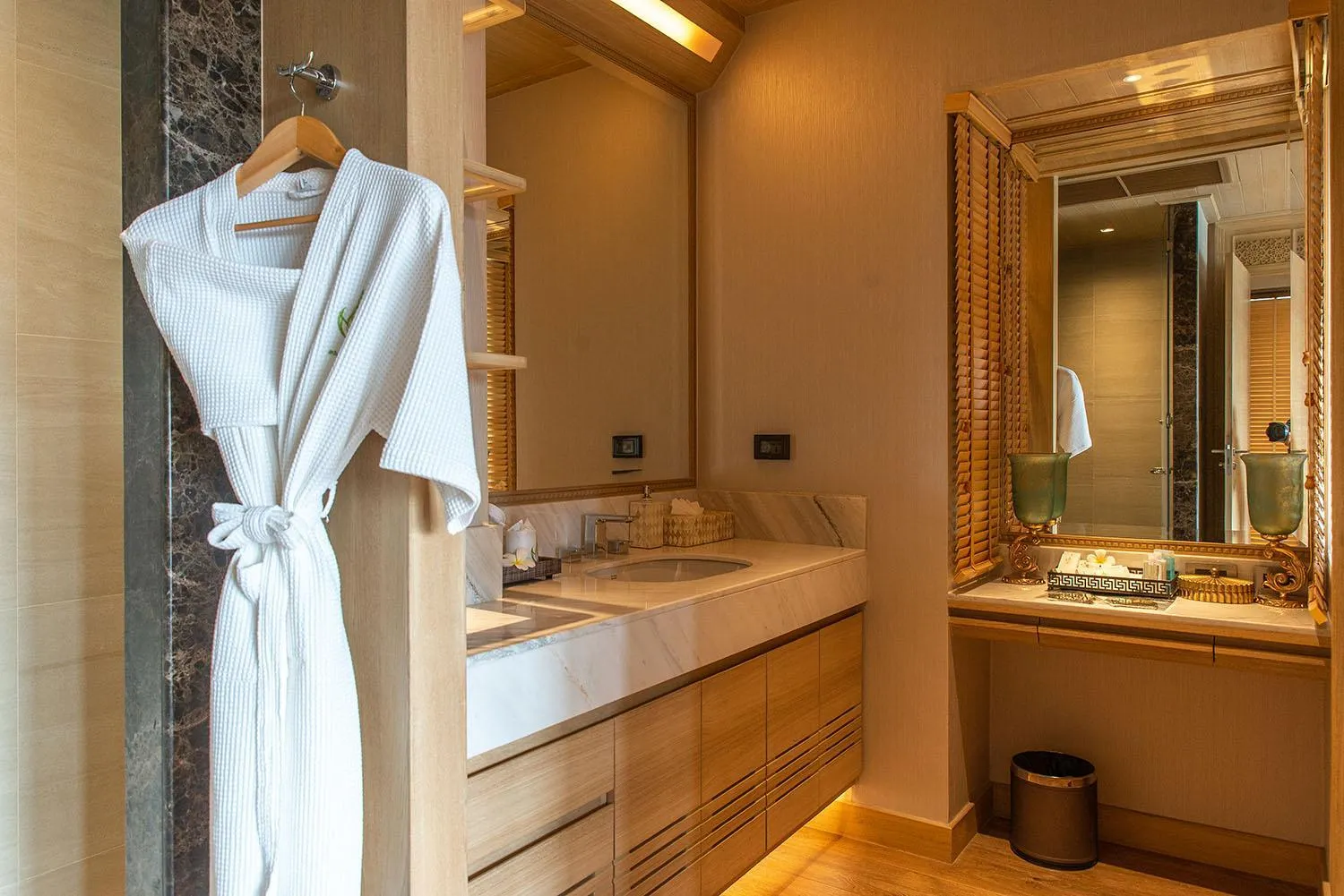 wardrobe in W1Bangkoknoi Hotel