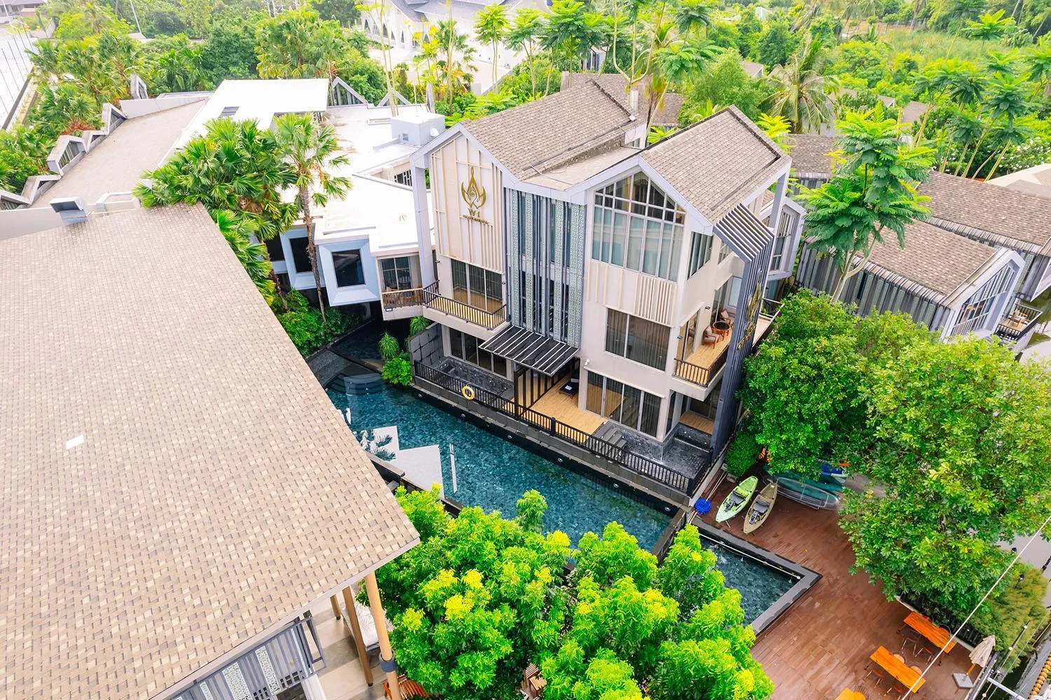 Bird's eye view in W1Bangkoknoi Hotel