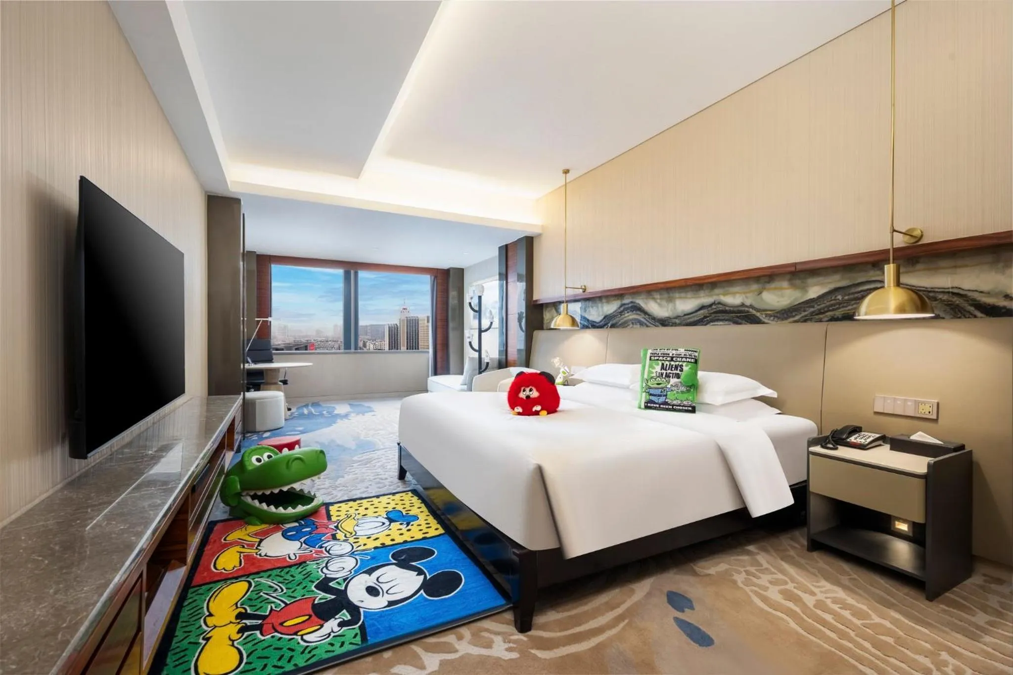 Photo of the whole room, Bed in Intercontinental Jinan City Center by IHG
