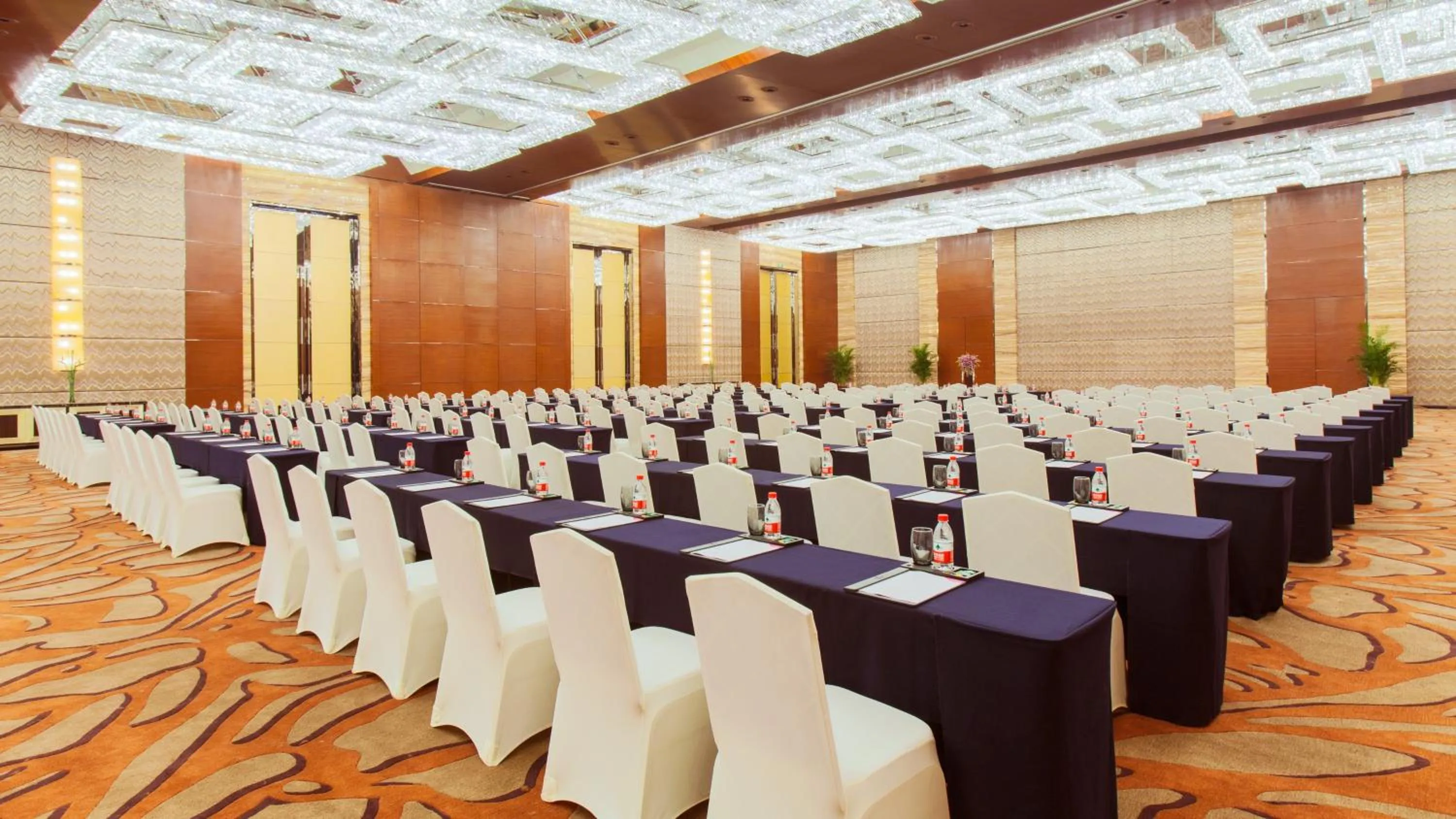 Banquet/Function facilities in Intercontinental Jinan City Center by IHG