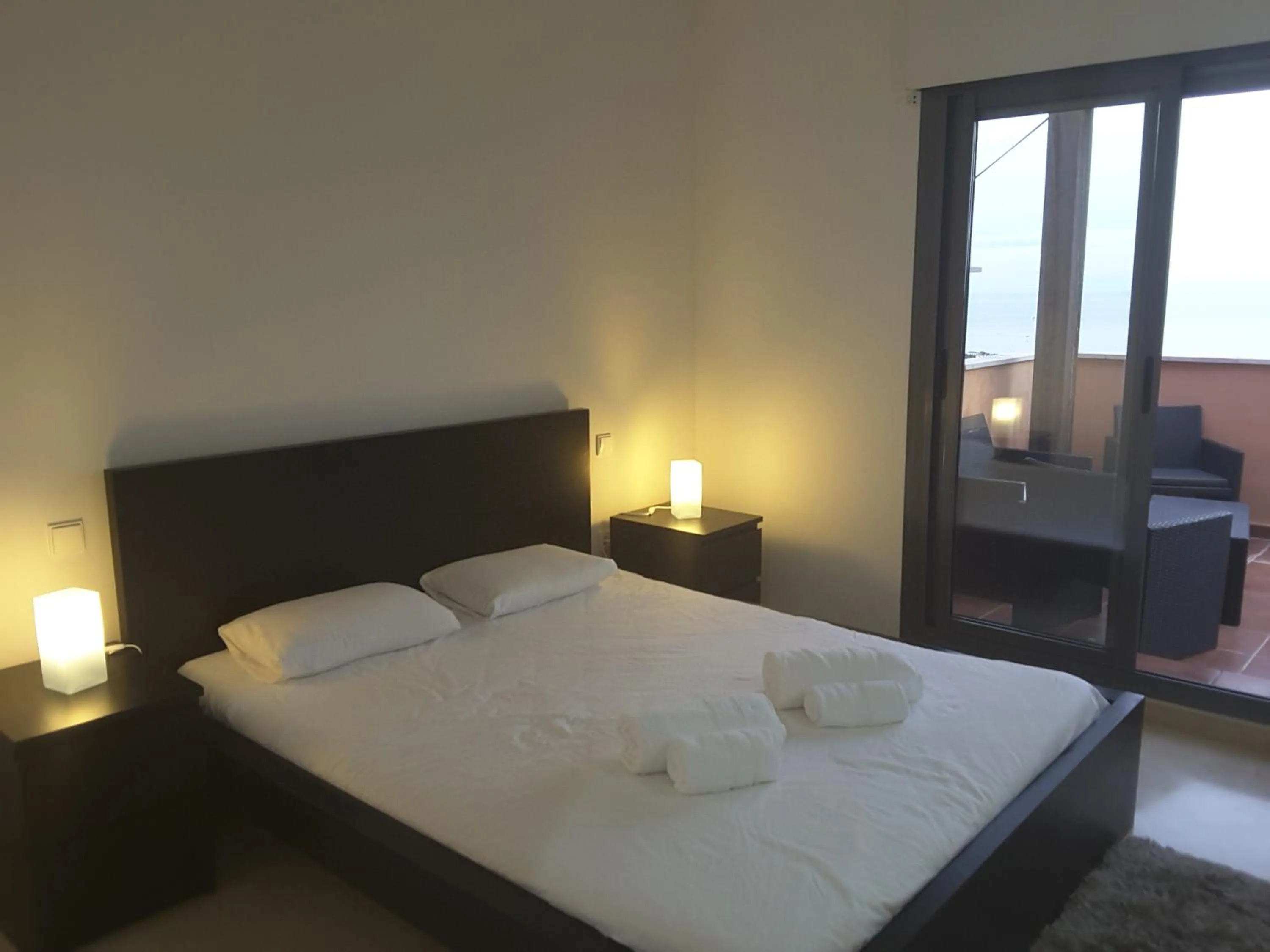 Penthouse Moderne Avec Vue Sur La Baie De Gibraltar