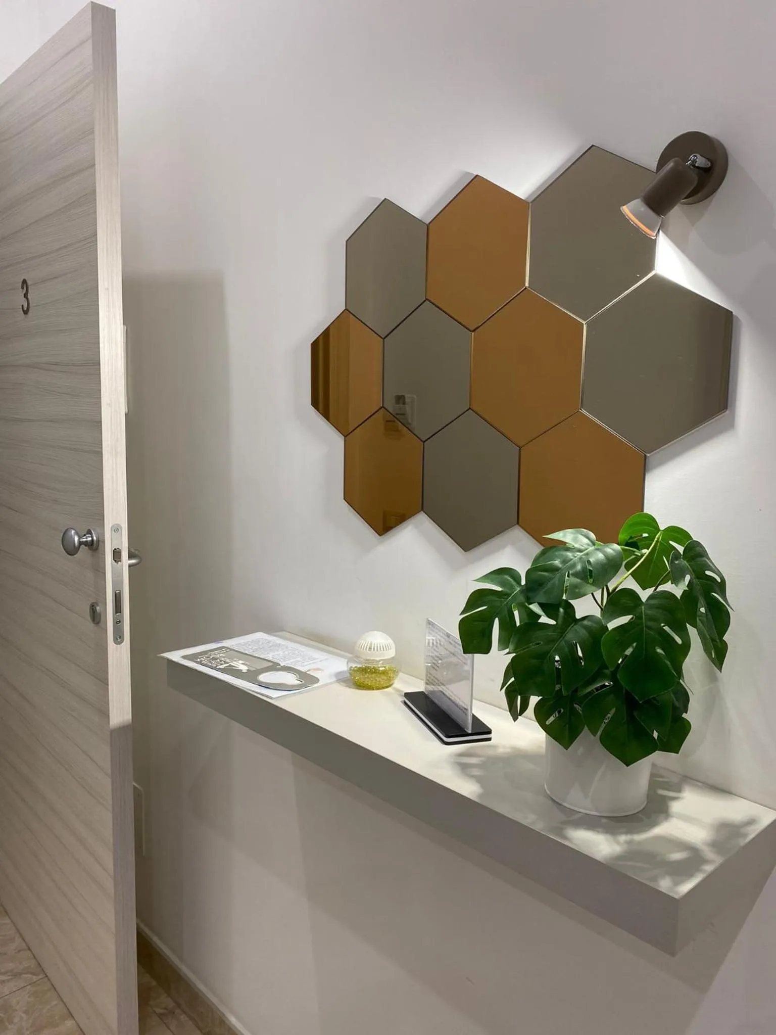 hair dresser in Toledo Point