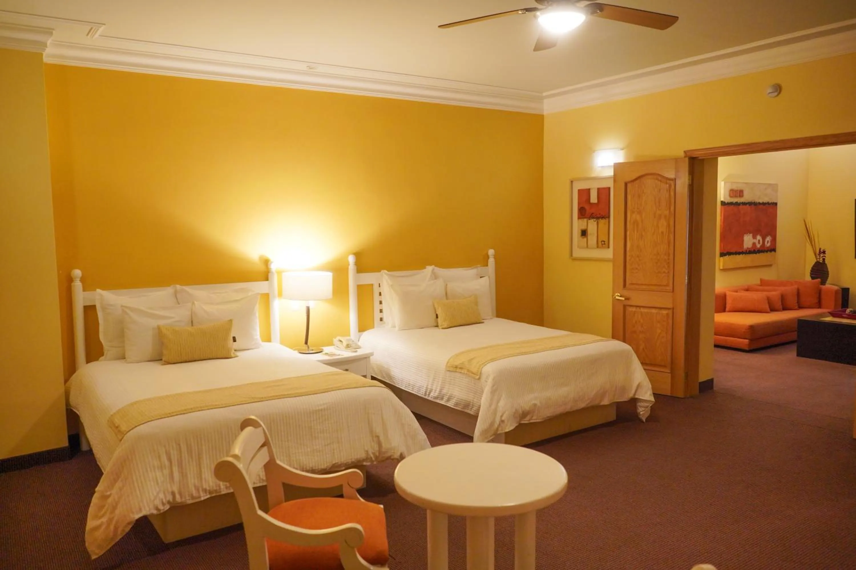 Photo of the whole room, Bed in Gran Hotel de Querétaro