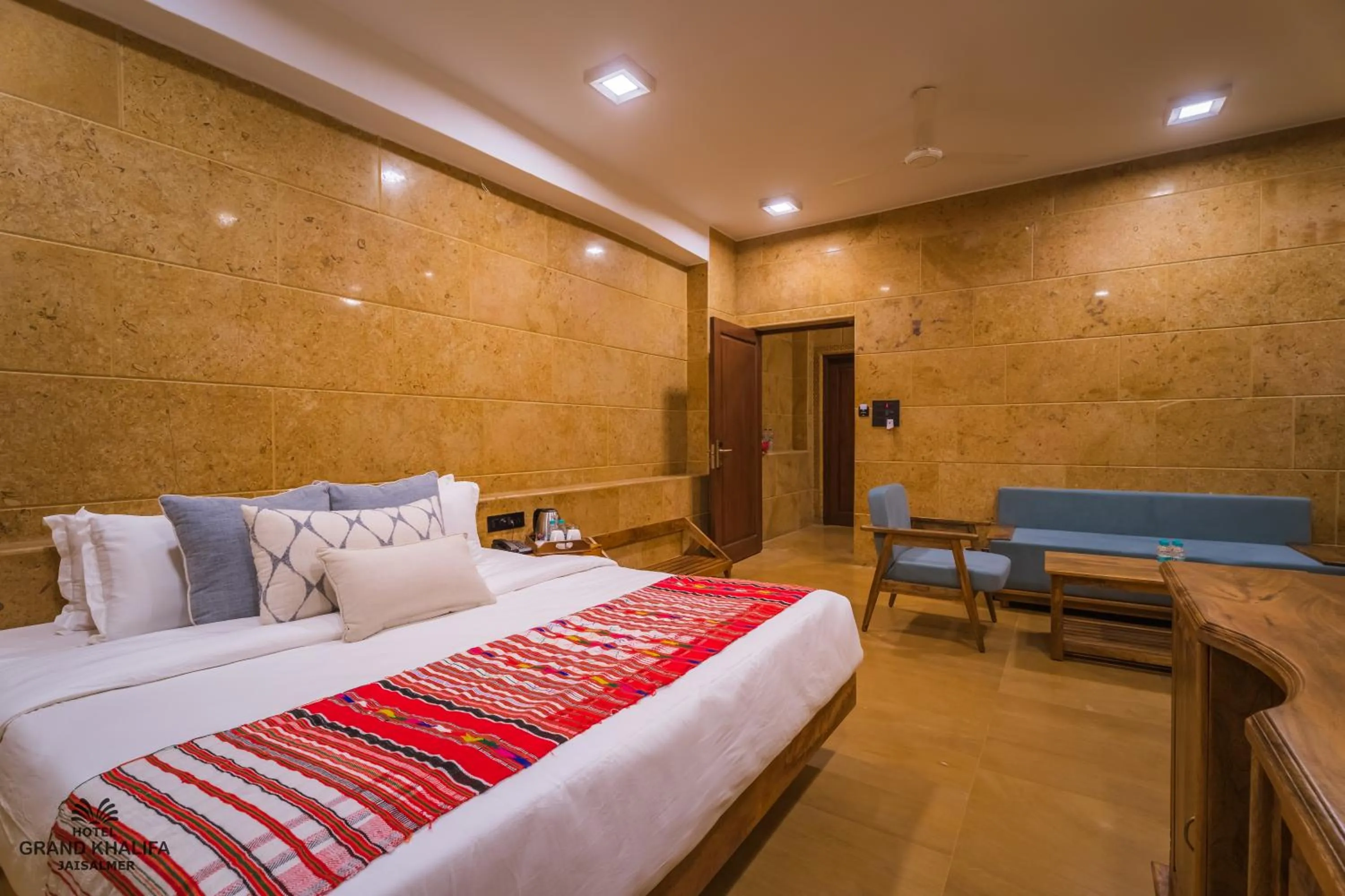 Deluxe Double Room in Hotel Grand Khalifa