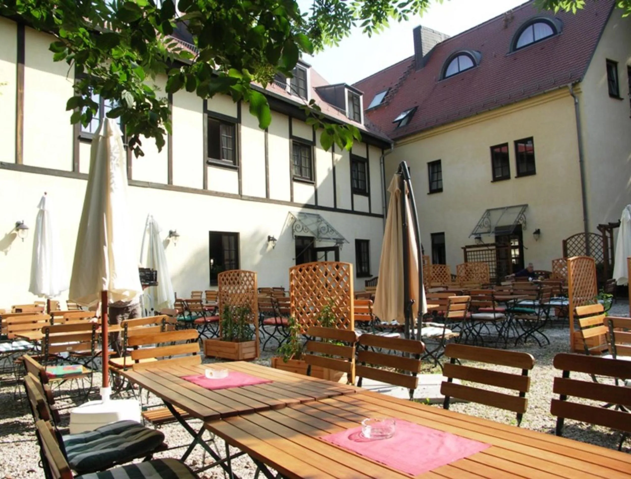 Property building in Hotel & Restaurant Klosterhof