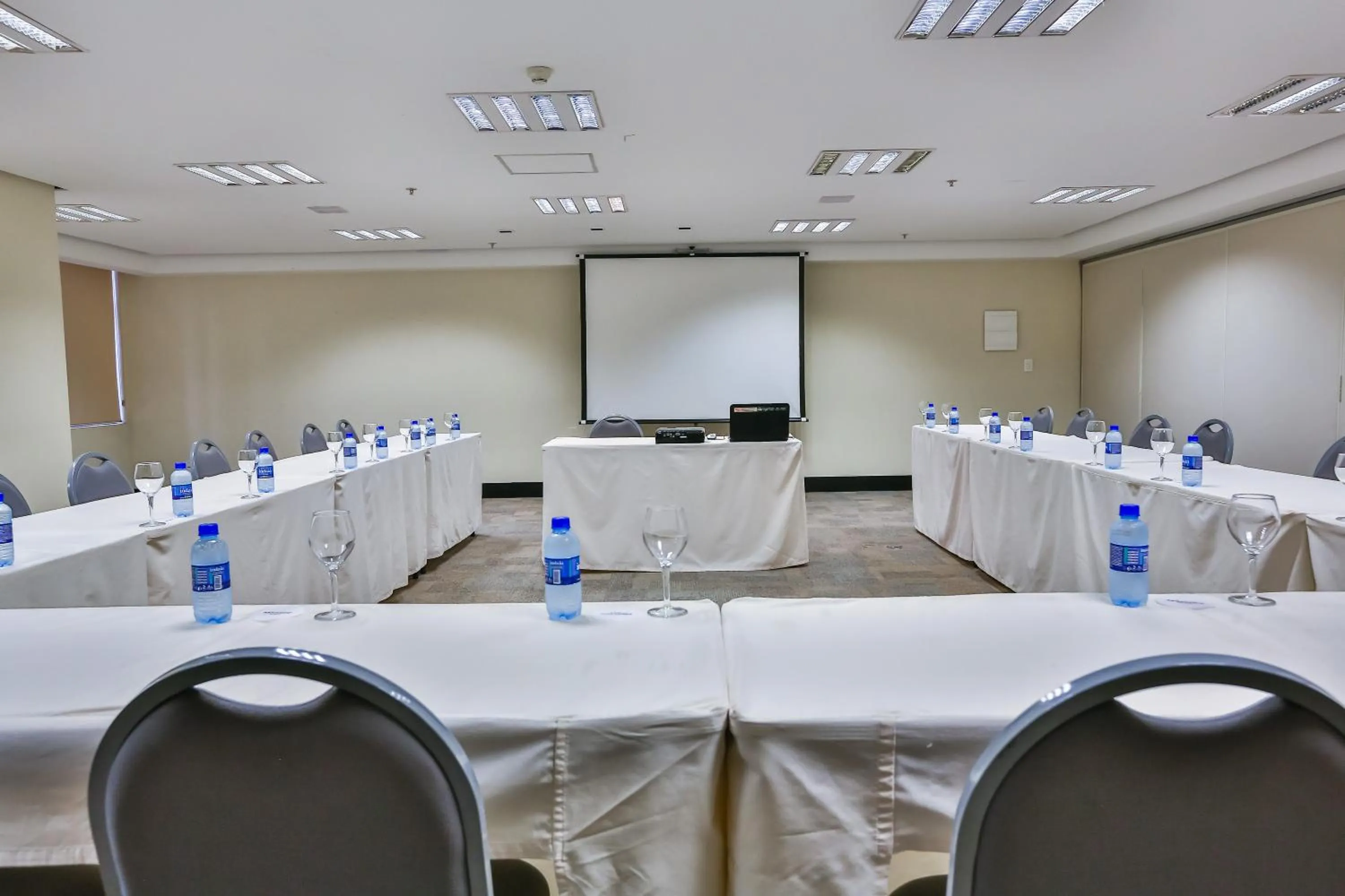 Meeting/conference room in Oft Alfre hotels - Goiânia