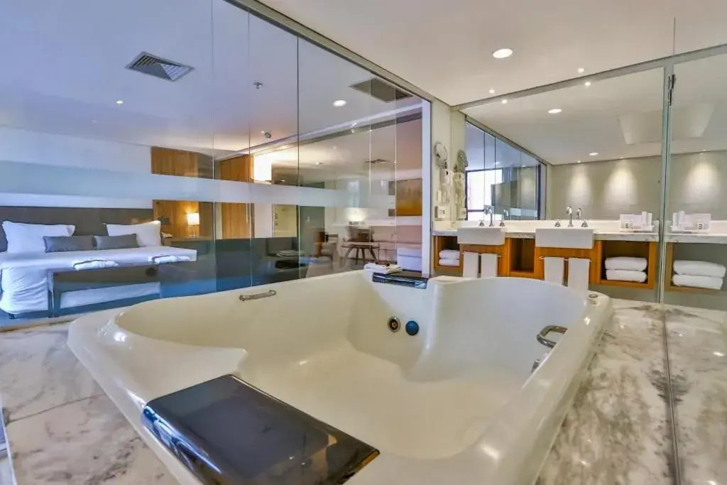 Deluxe Suite with Spa Bath in Oft Alfre hotels - Goiânia Deluxe Suite with Spa Bath in Oft Alfre hotels - Goiânia