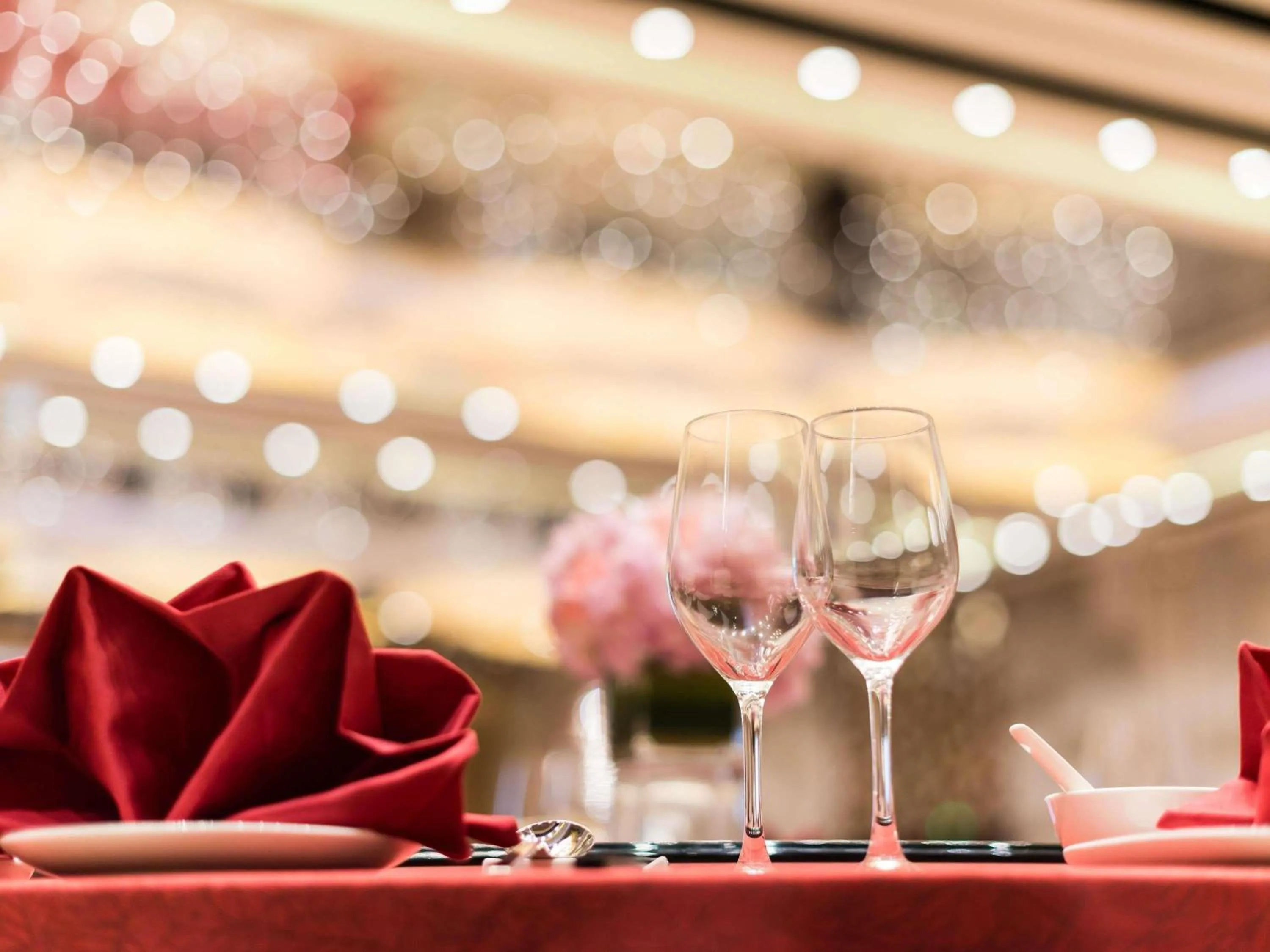 wedding in Pullman Guangzhou Baiyun Airport - Free Shuttle Bus & Official Registration Agency during Canton Fair