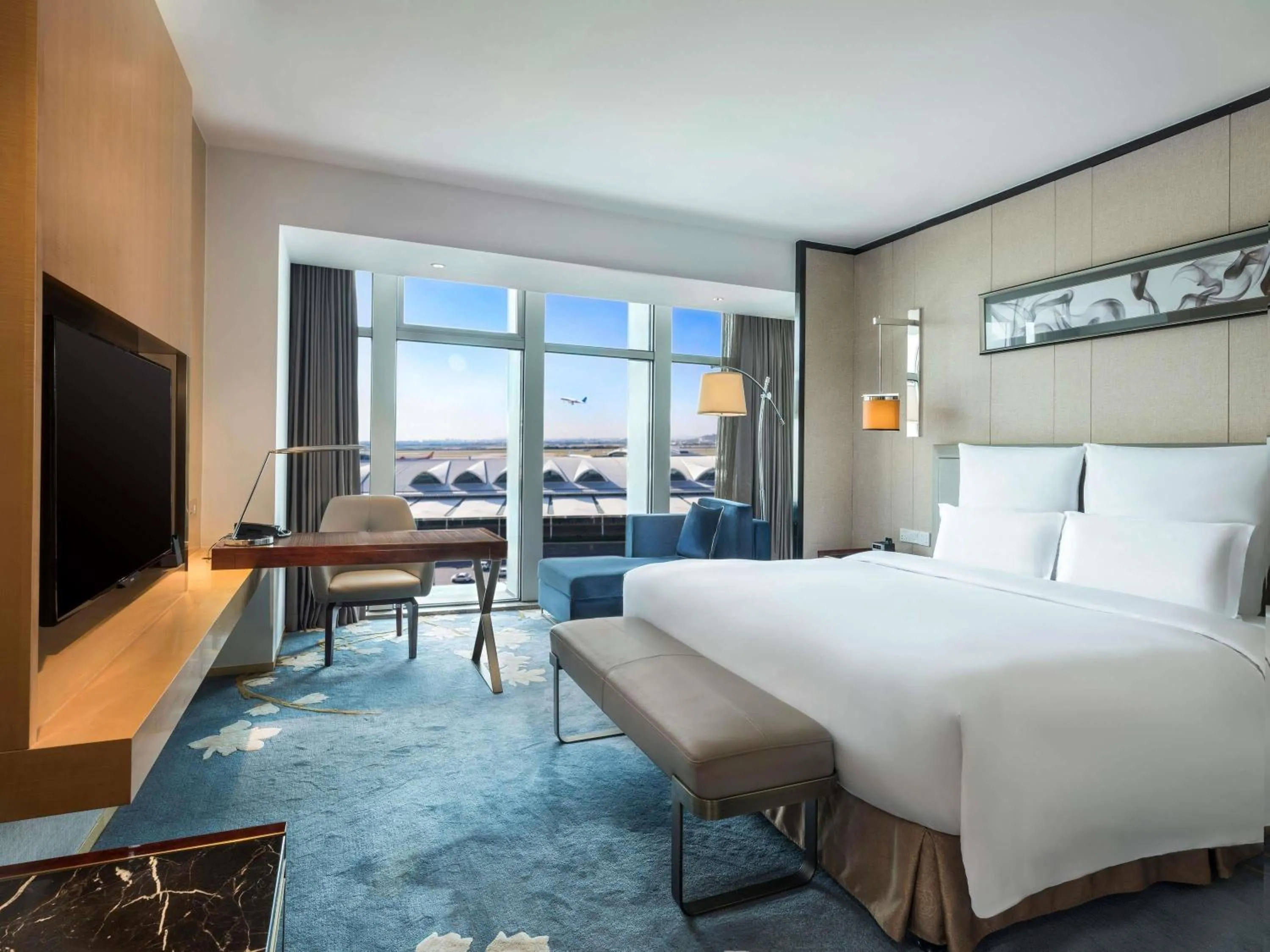 Bedroom, Bed in Pullman Guangzhou Baiyun Airport - Free Shuttle Bus & Official Registration Agency during Canton Fair