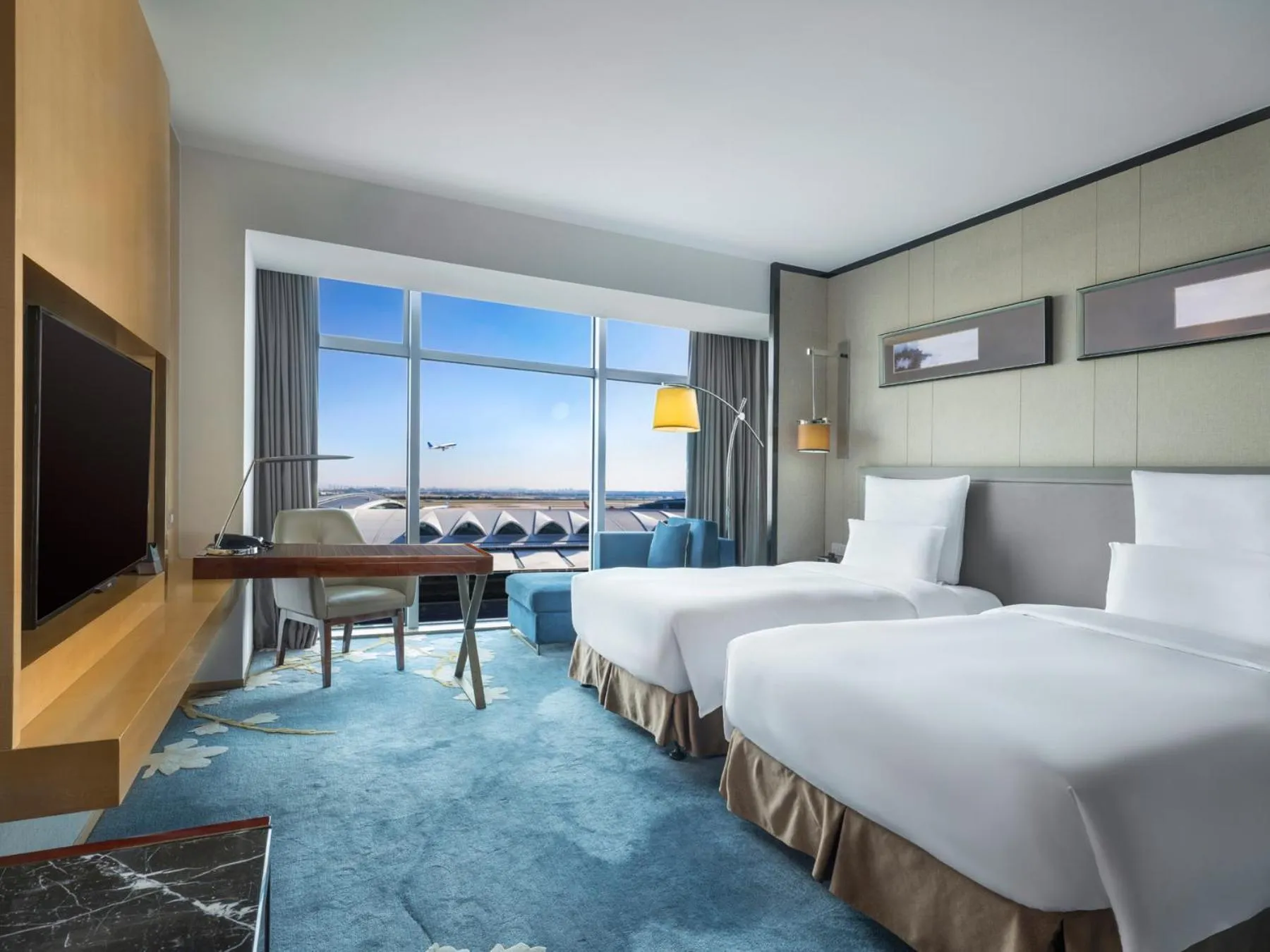 Bedroom, Bed in Pullman Guangzhou Baiyun Airport - Free Shuttle Bus & Official Registration Agency during Canton Fair