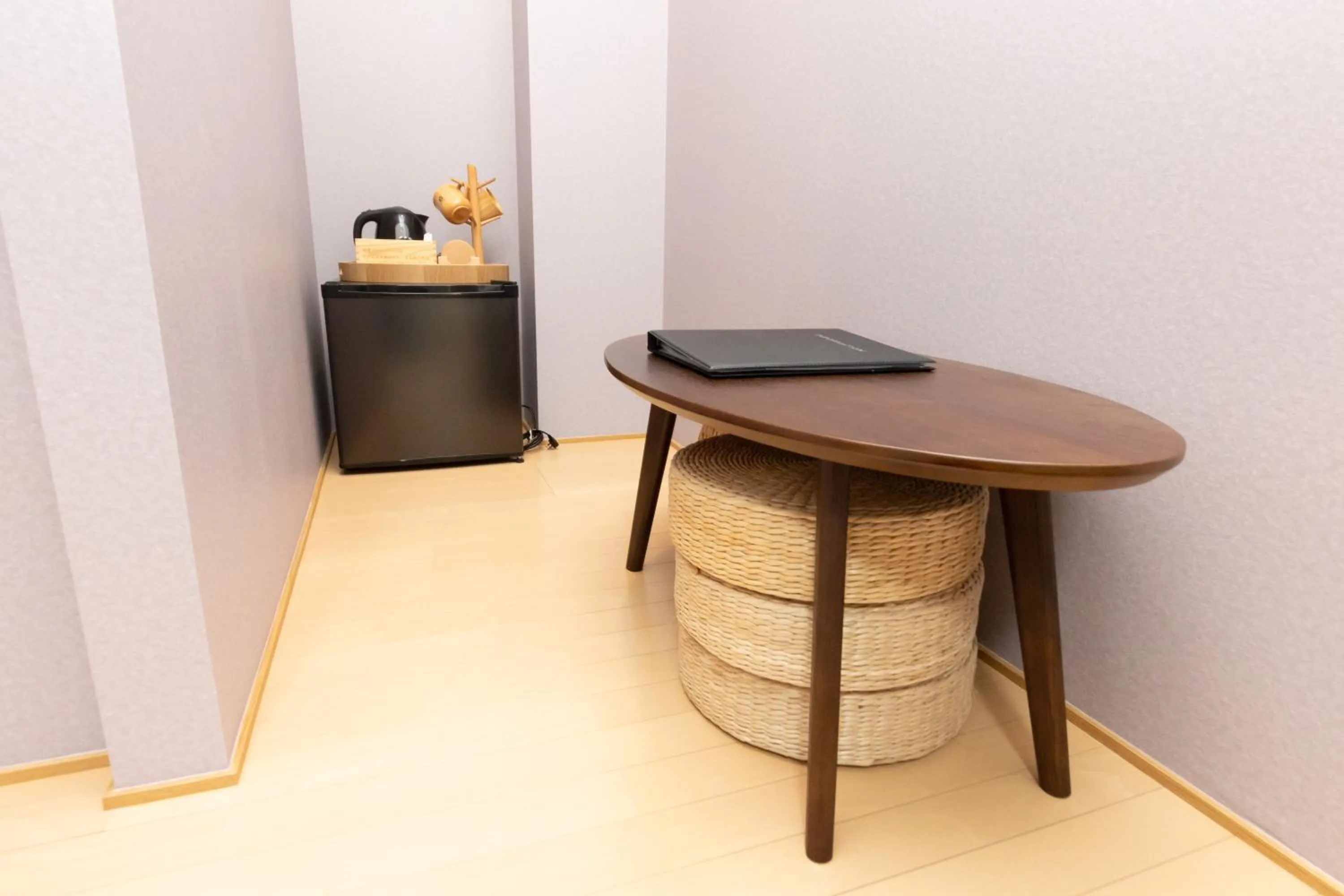 灯光旅館 Light hotel