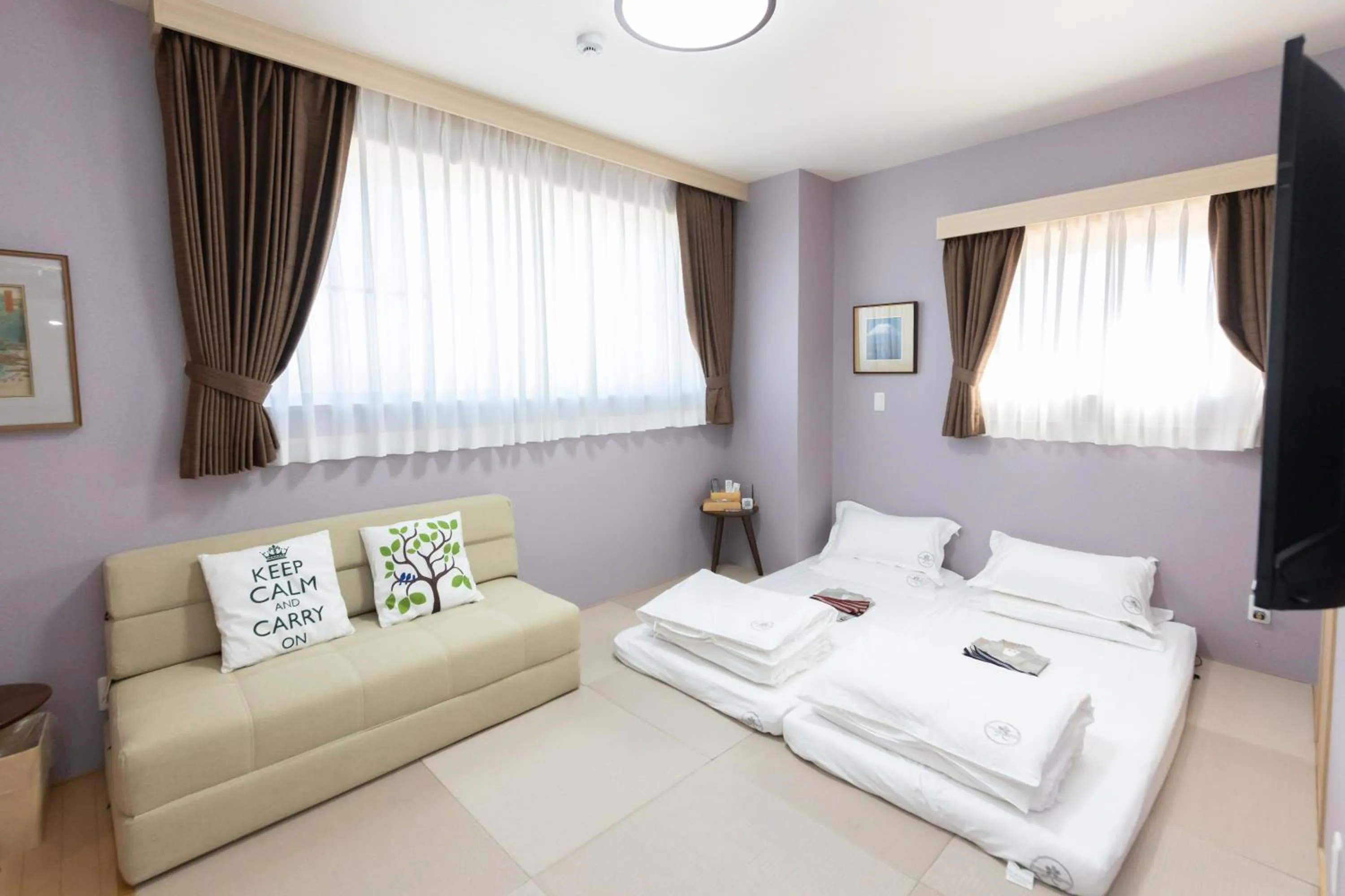 Living room, Bed in 灯光旅館 Light hotel