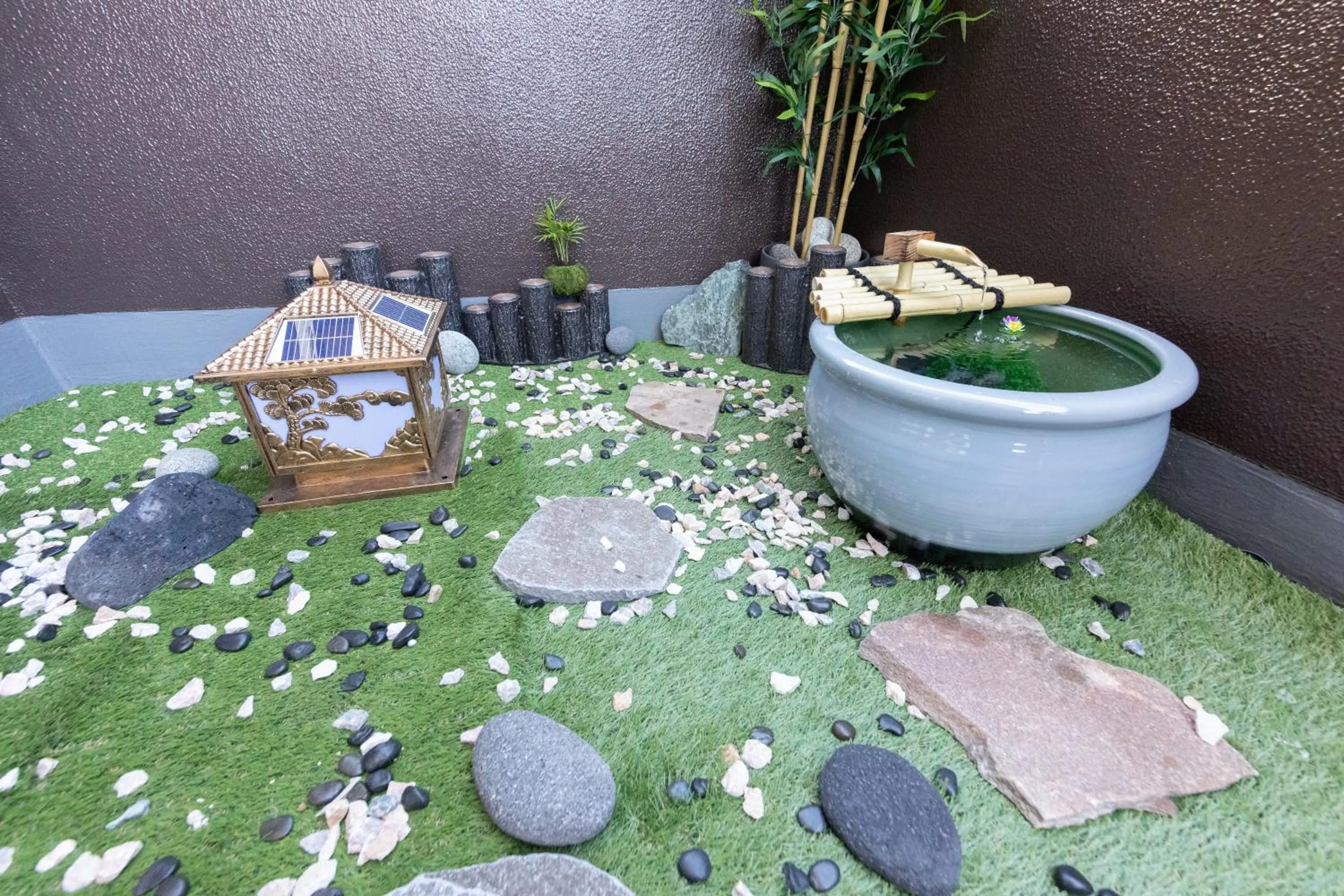 Day in 灯光旅館 Light hotel