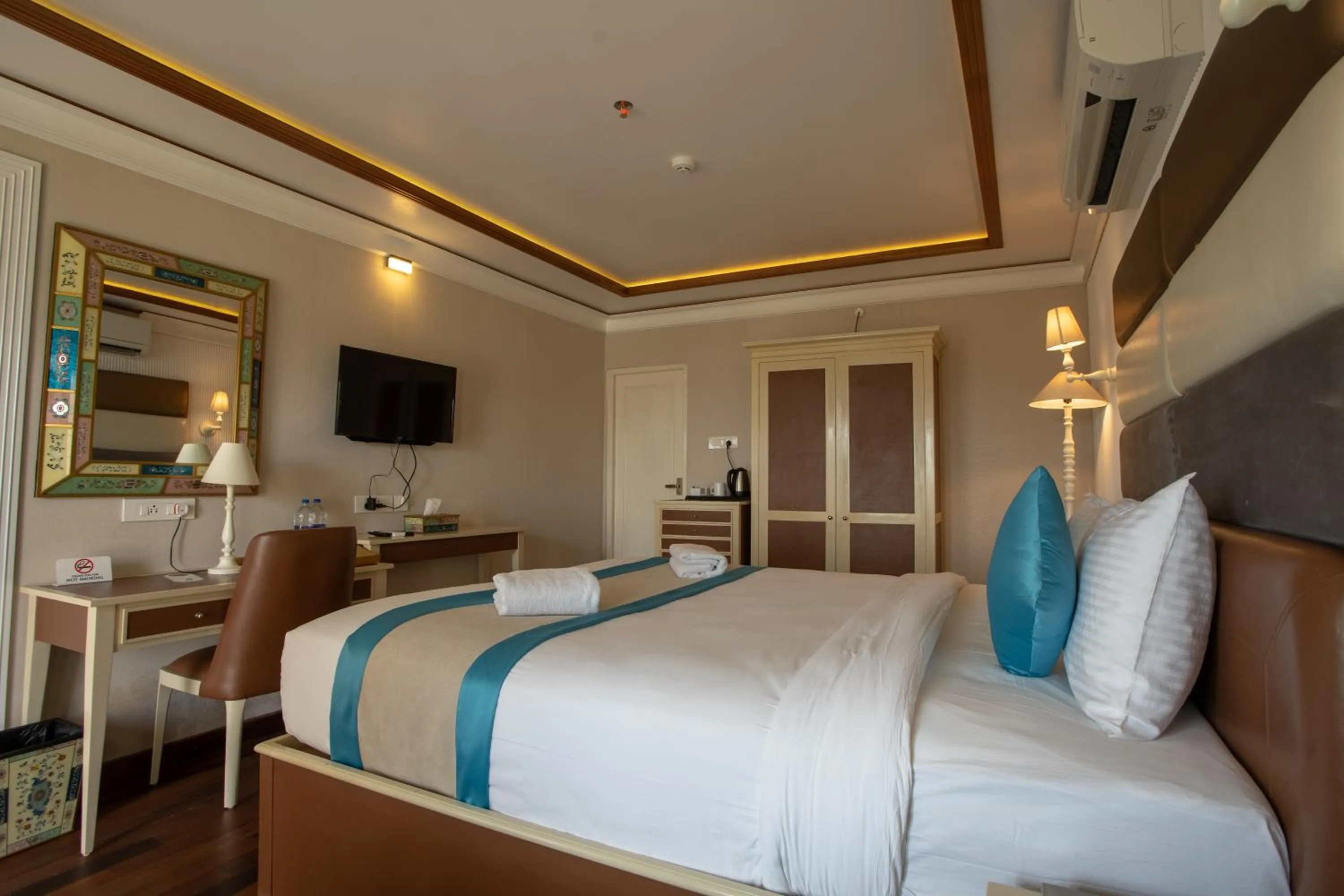 Photo of the whole room, Bed in State Beach Resort And Spa