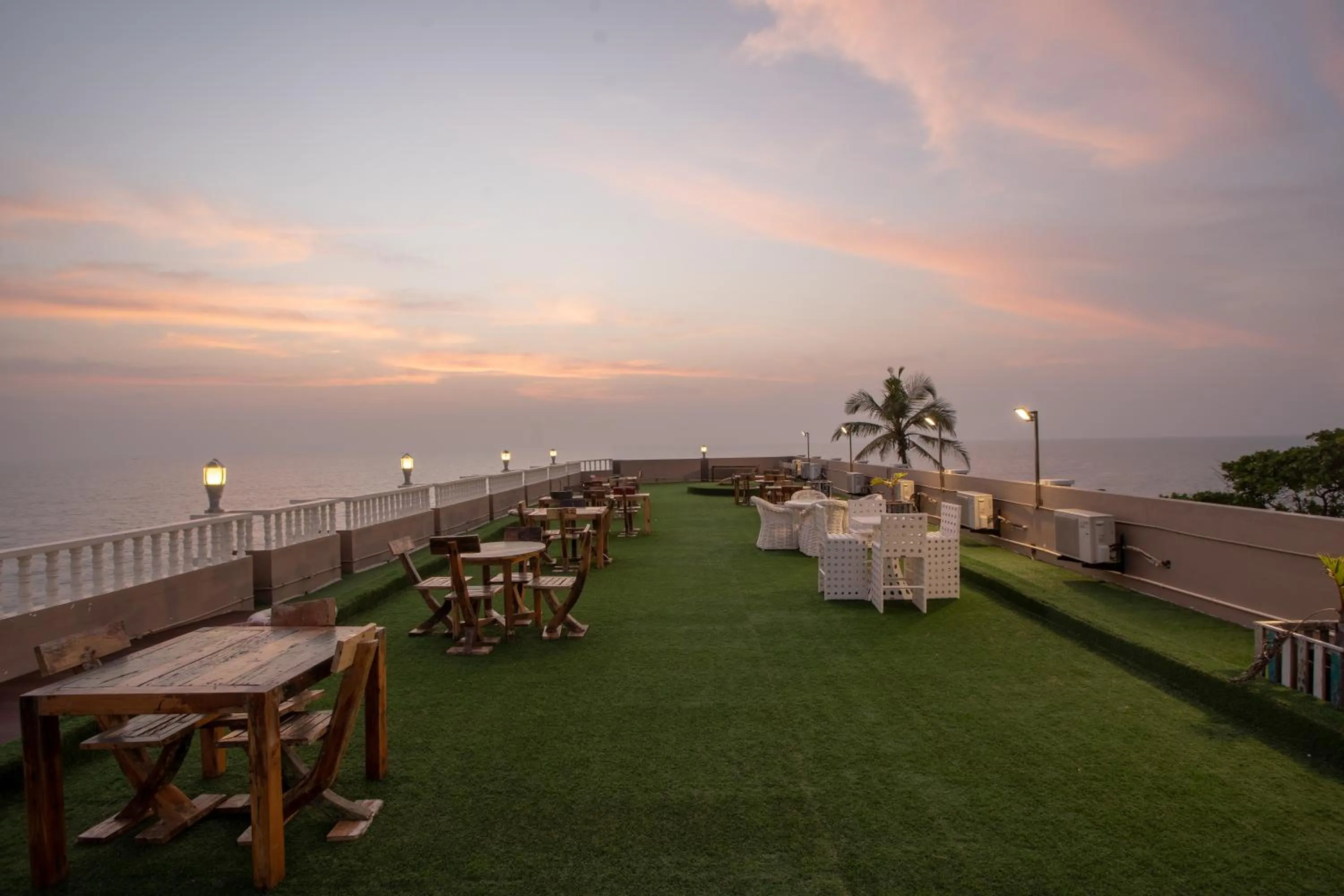 Sunset in State Beach Resort And Spa