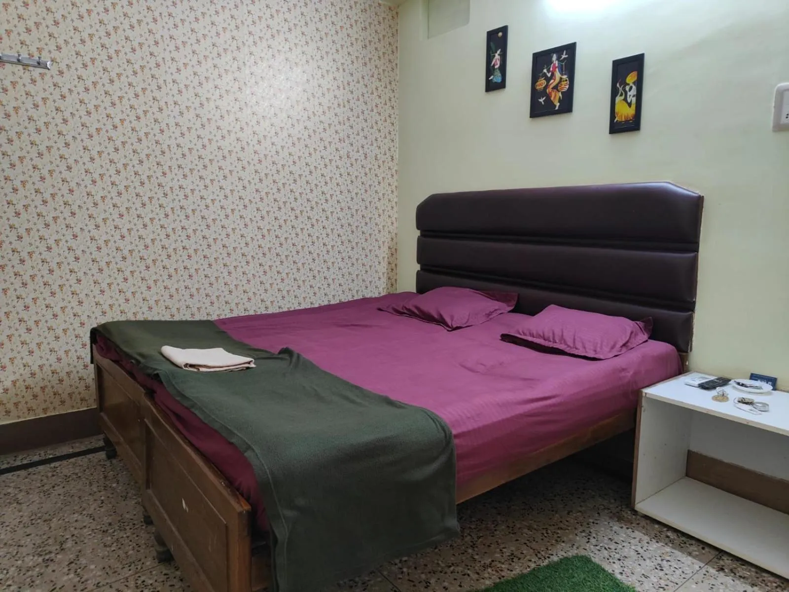 Bed in Hotel HCB (Hemo Chandra Bhawan)