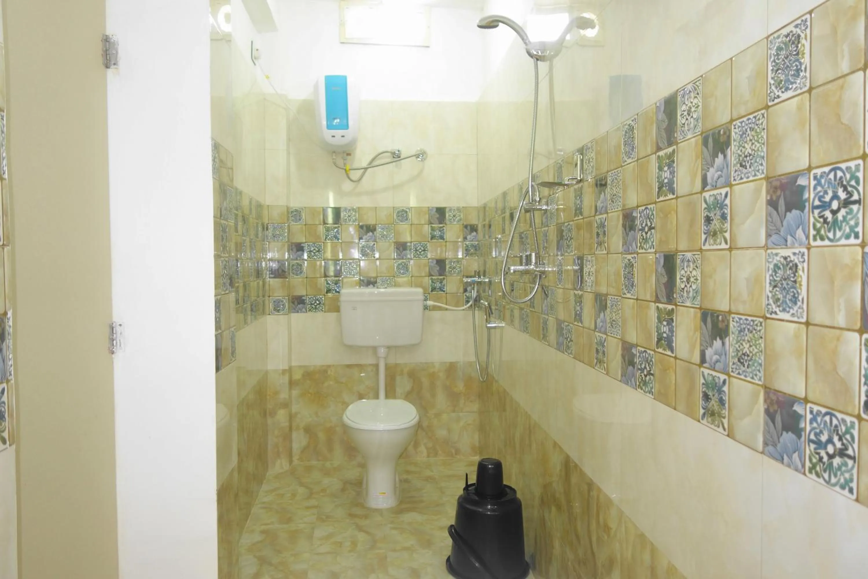 Bathroom in Hotel HCB (Hemo Chandra Bhawan)