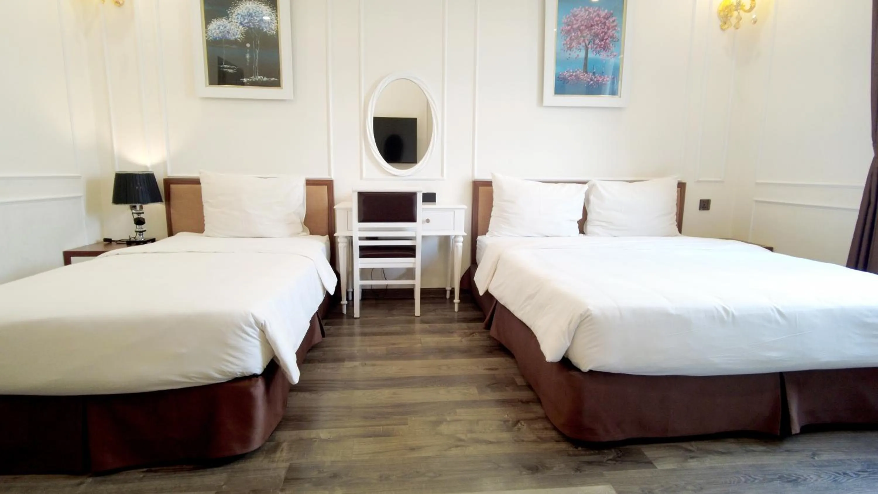 Bed in Halong Lavender Hotel