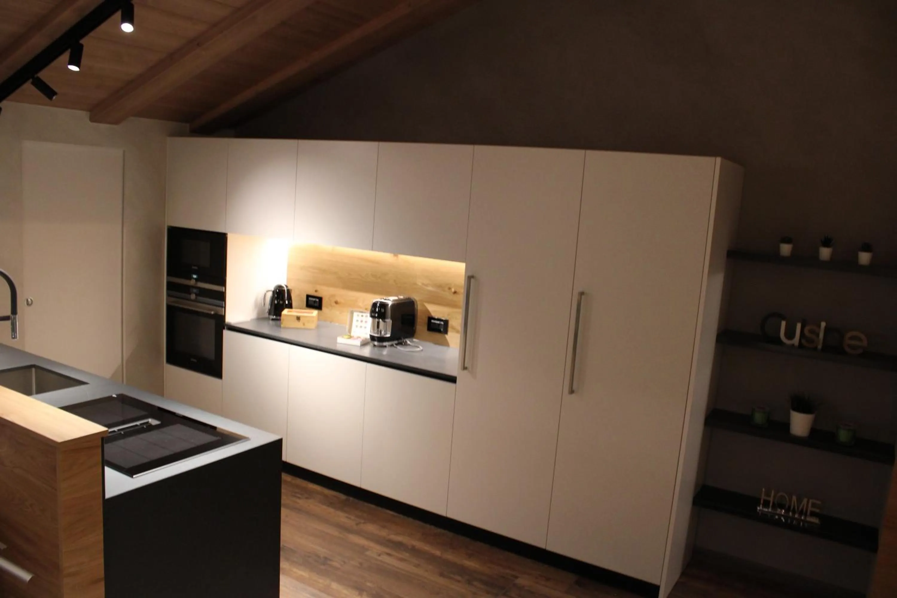 Kitchen or kitchenette in Appartamento Suite centro Livigno 4S - Sabrina