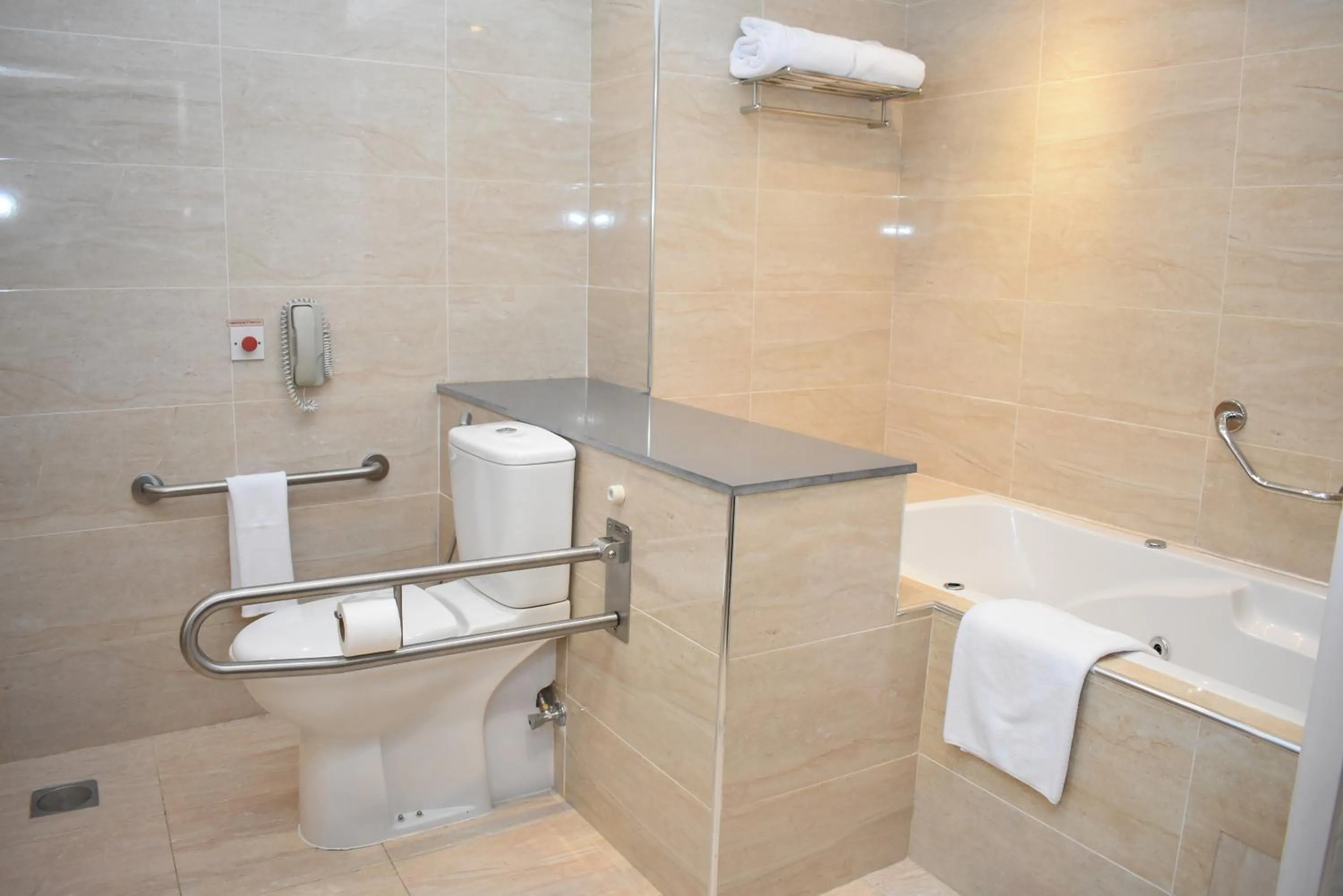 Bathroom in Copthorne Hotel Dubai