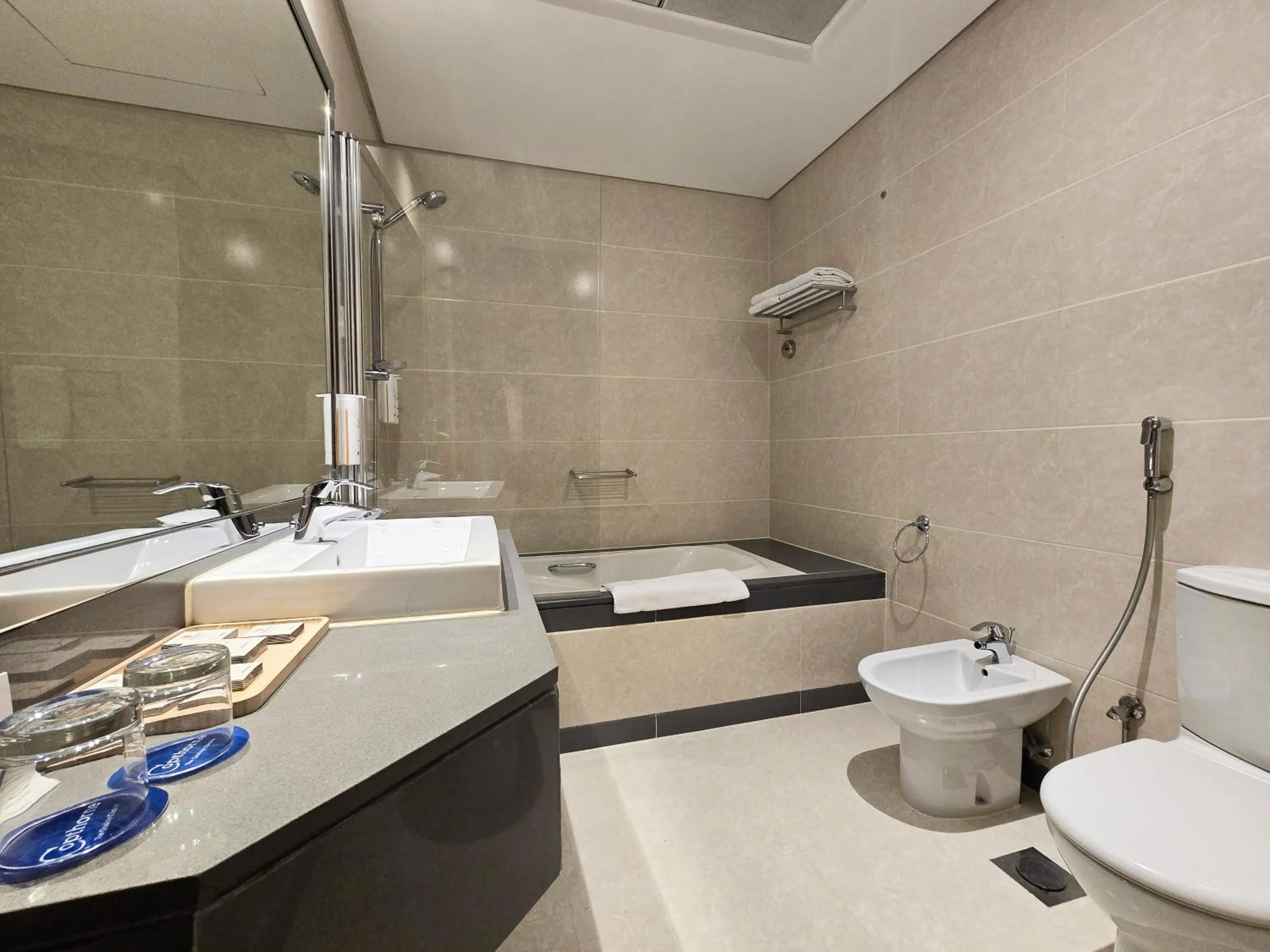 Shower in Copthorne Hotel Dubai