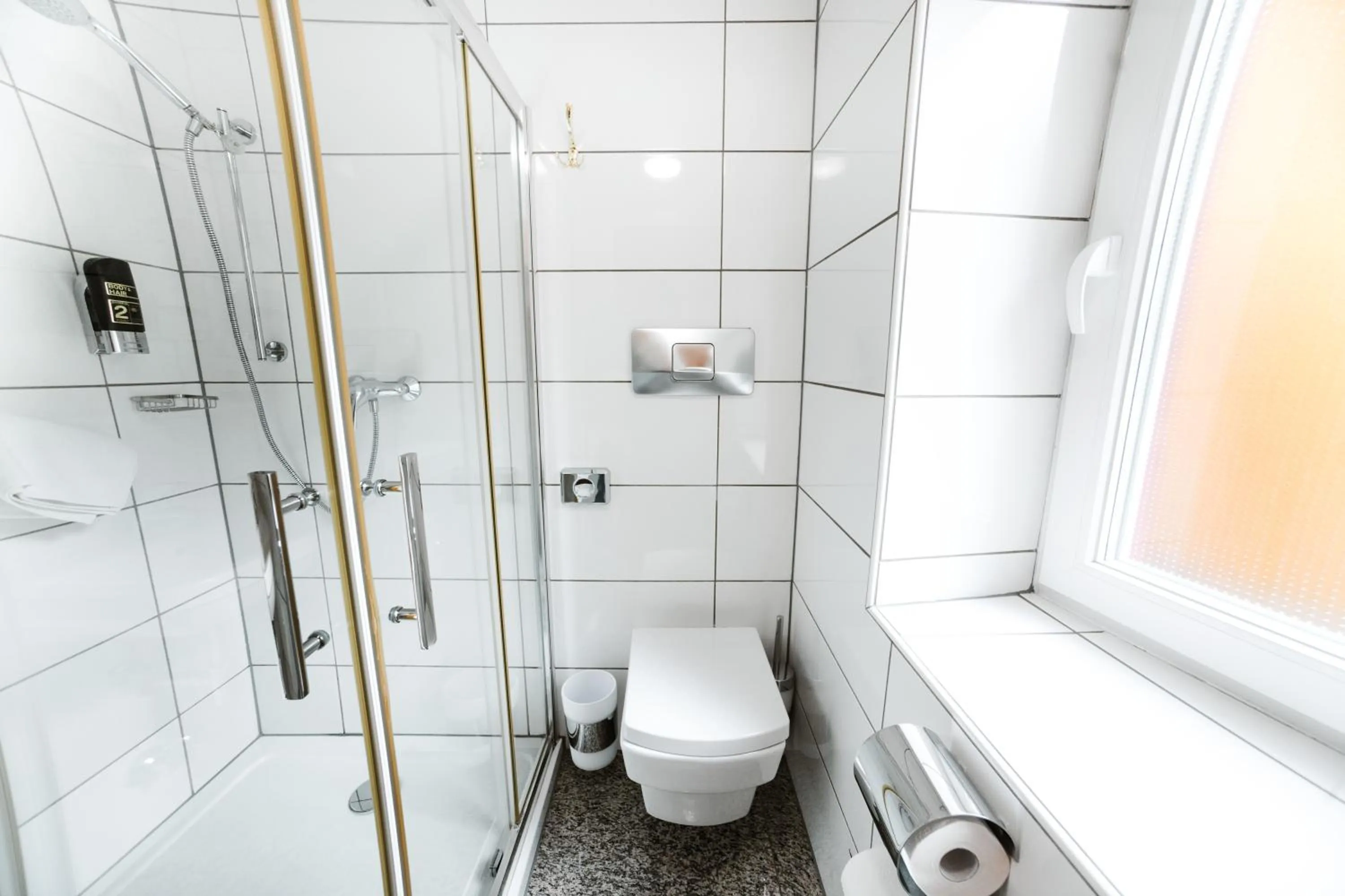 Shower in Hotel Rheinfels