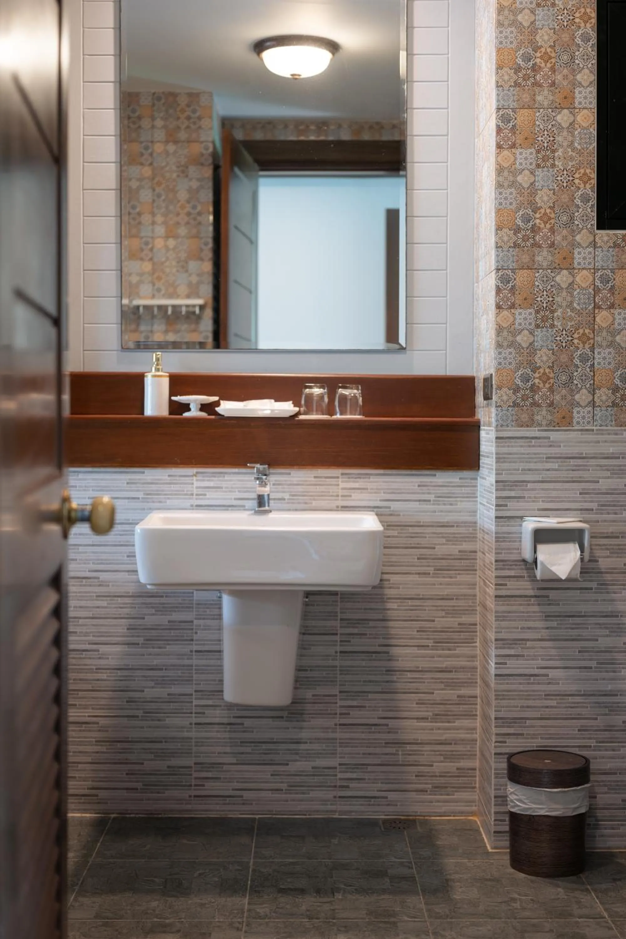 Bathroom in Le Erawan Phang Nga Hotel