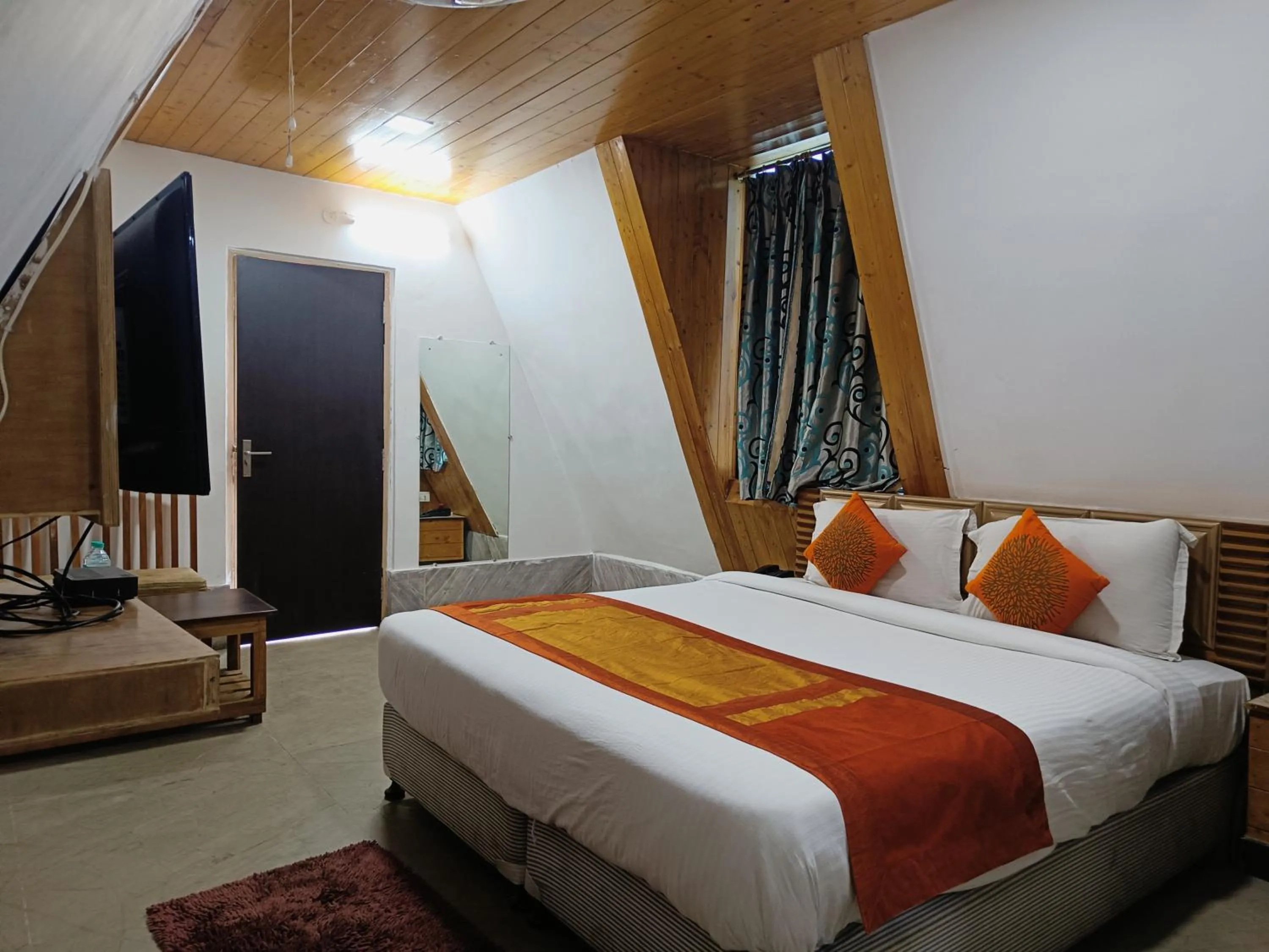 Bed in Sambodhi Retreat