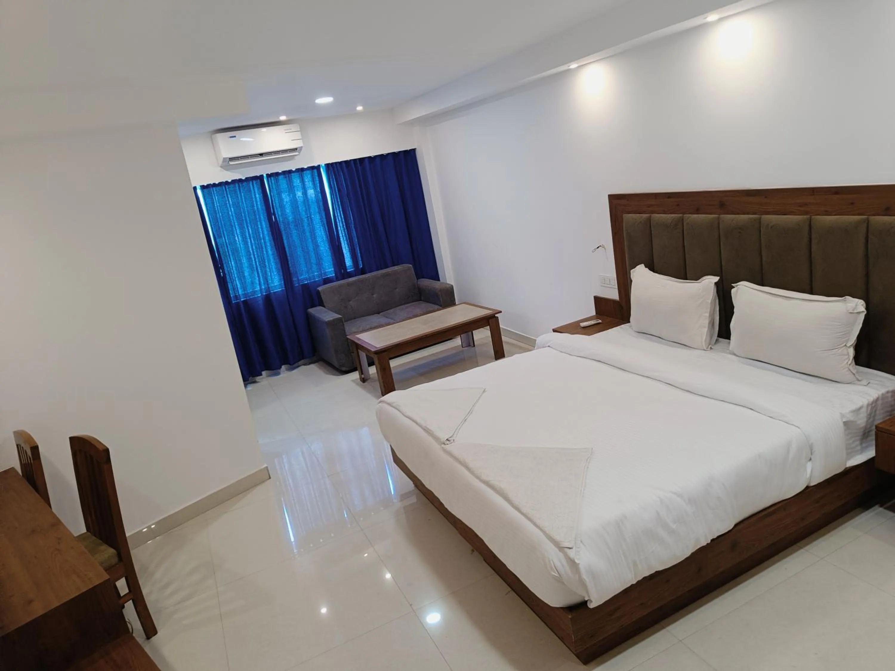 Bed in Sambodhi Retreat