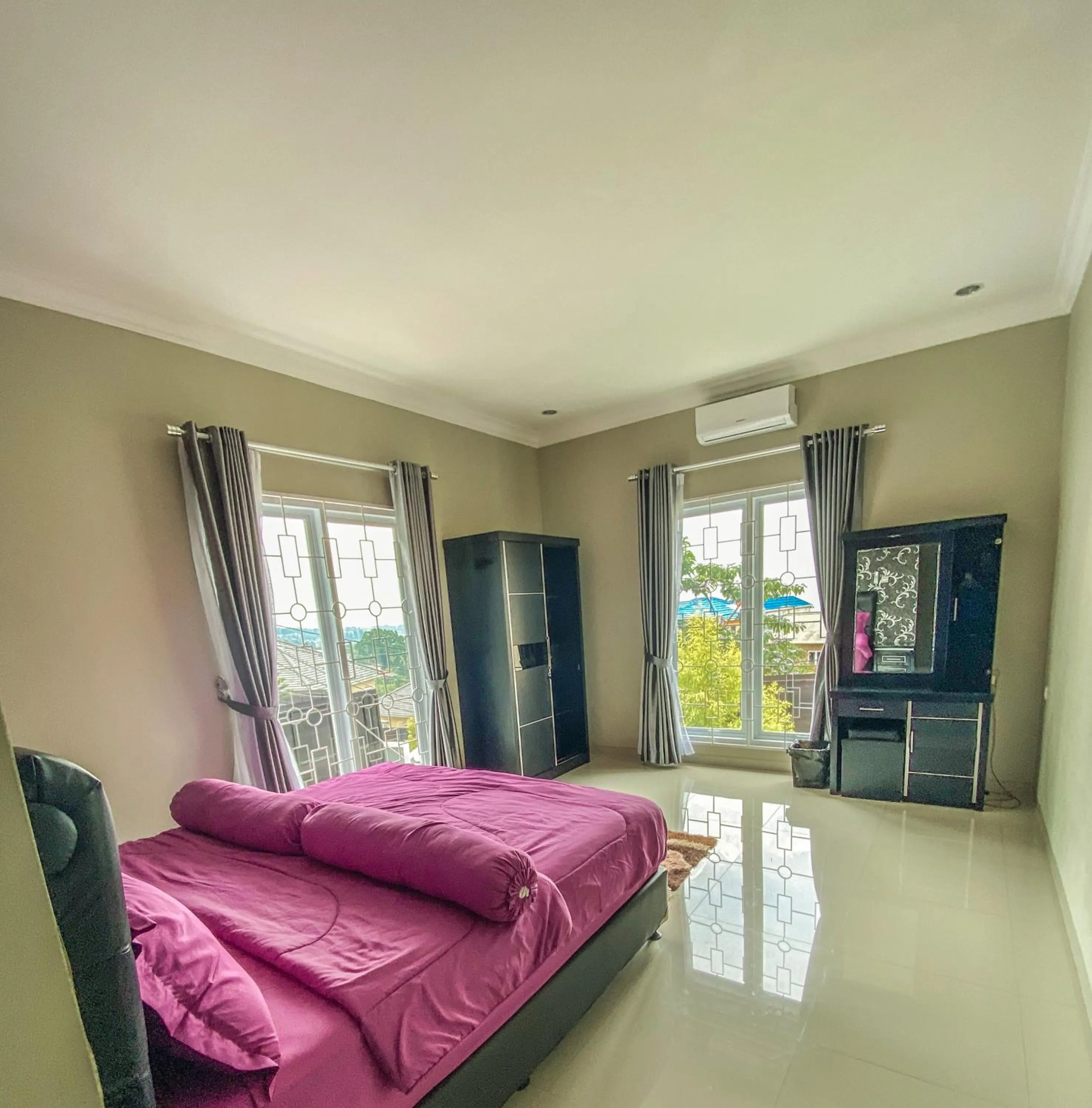 Bed in AL Marina Resort