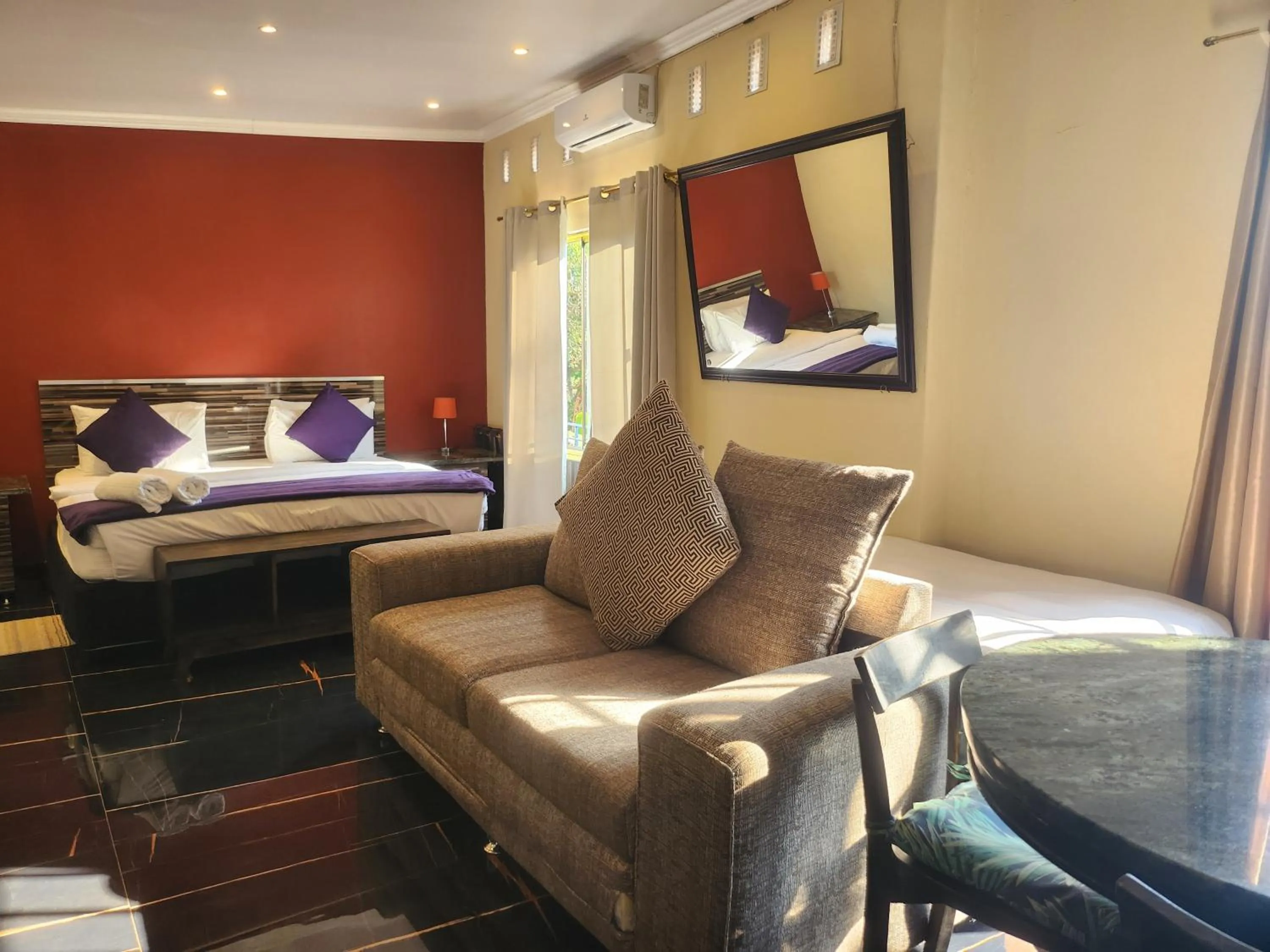 Bed in Gem of Manor drive