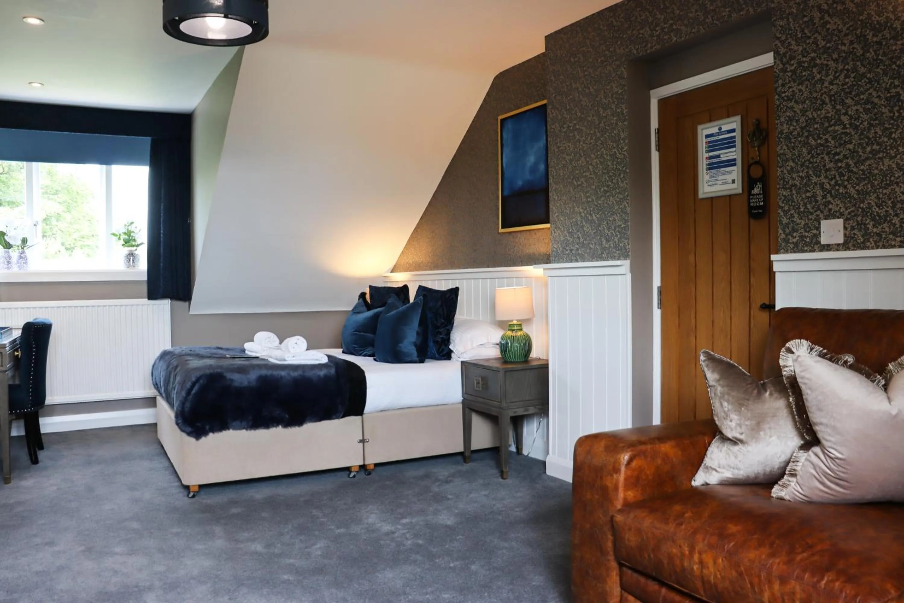 Bed in The Gateway Hotel