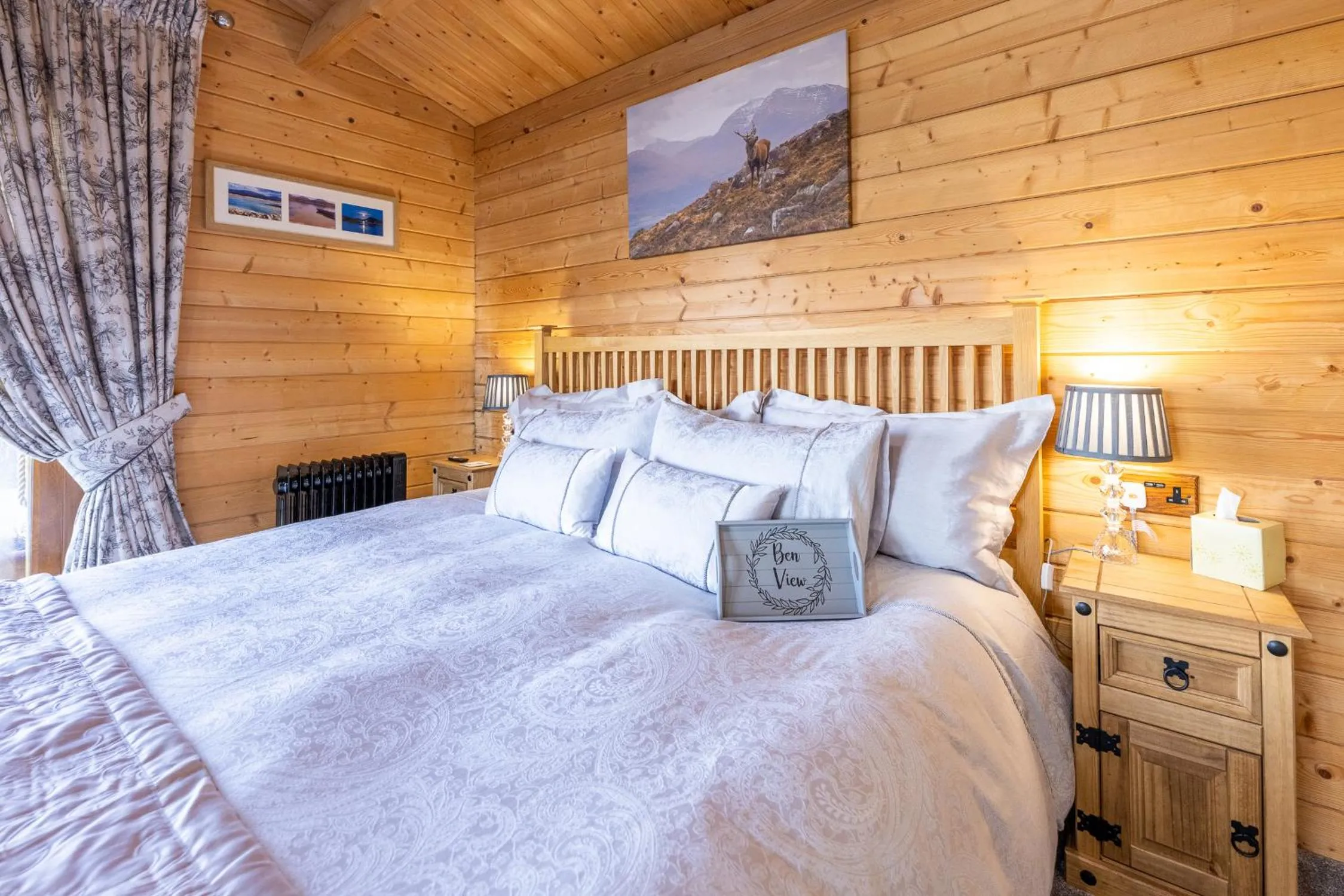 Bed in Benview Bed and Breakfast & Luxury Lodge, Isle of North Uist