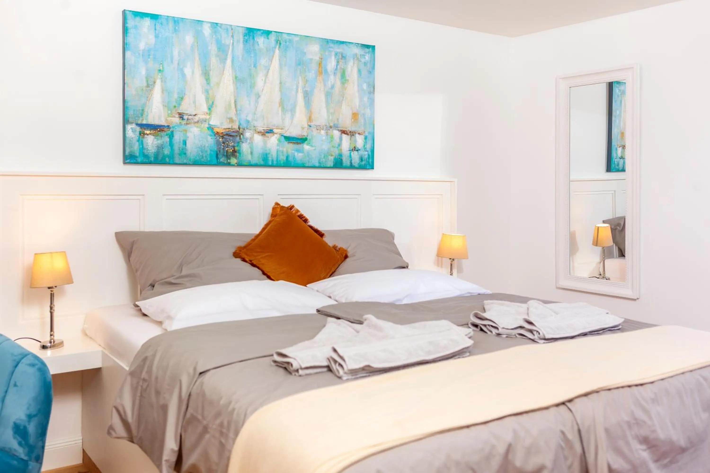 Decorative detail, Bed in Relitto Boutique und Aparthotel Borkum