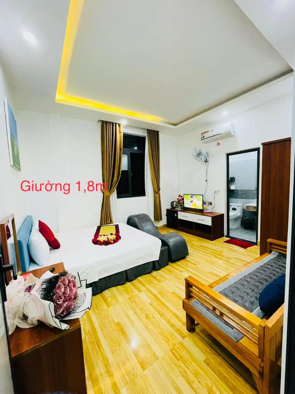 Bedroom, Bed in Sapphire HOTEL HUE