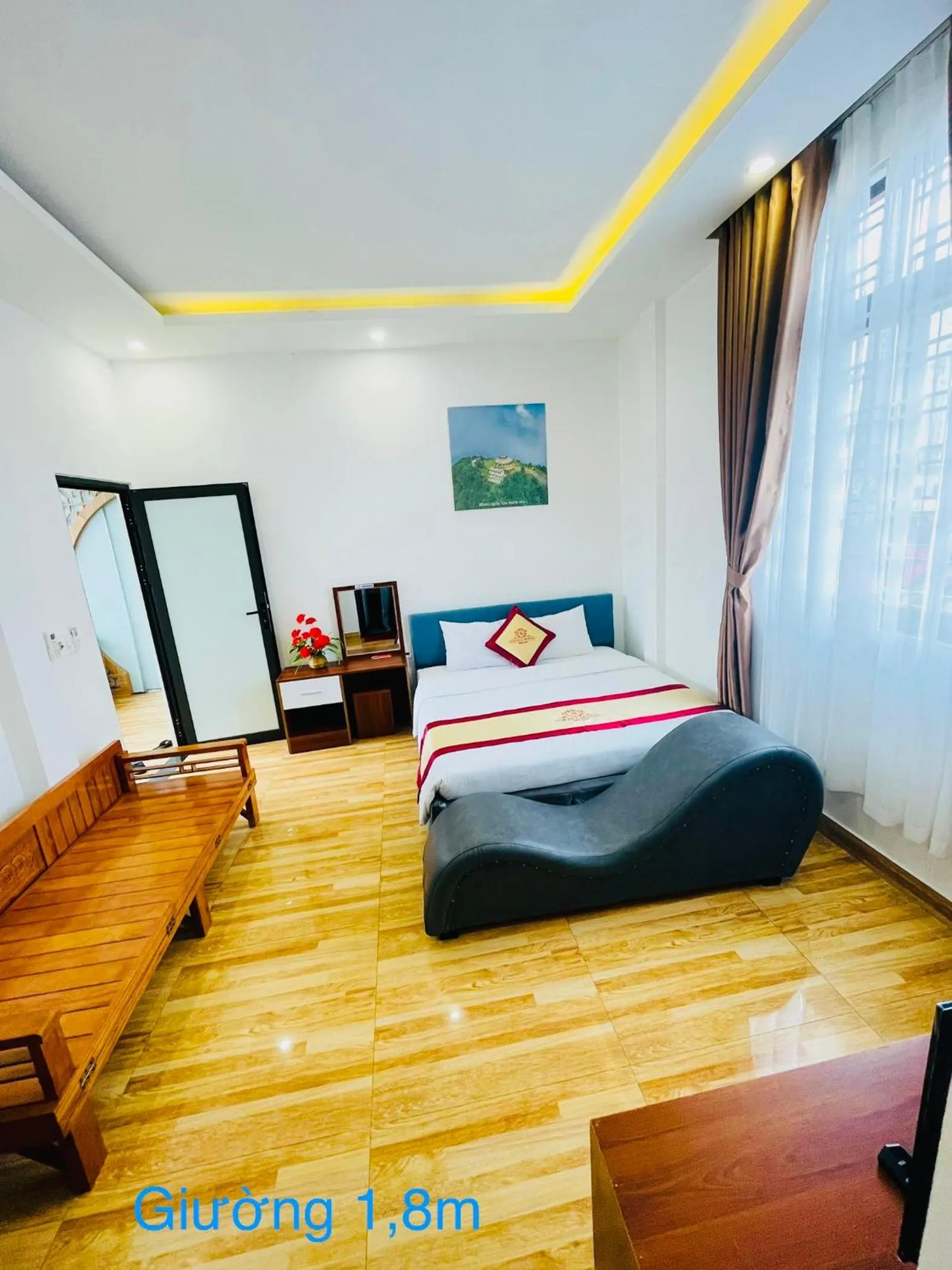 Bed in Sapphire HOTEL HUE