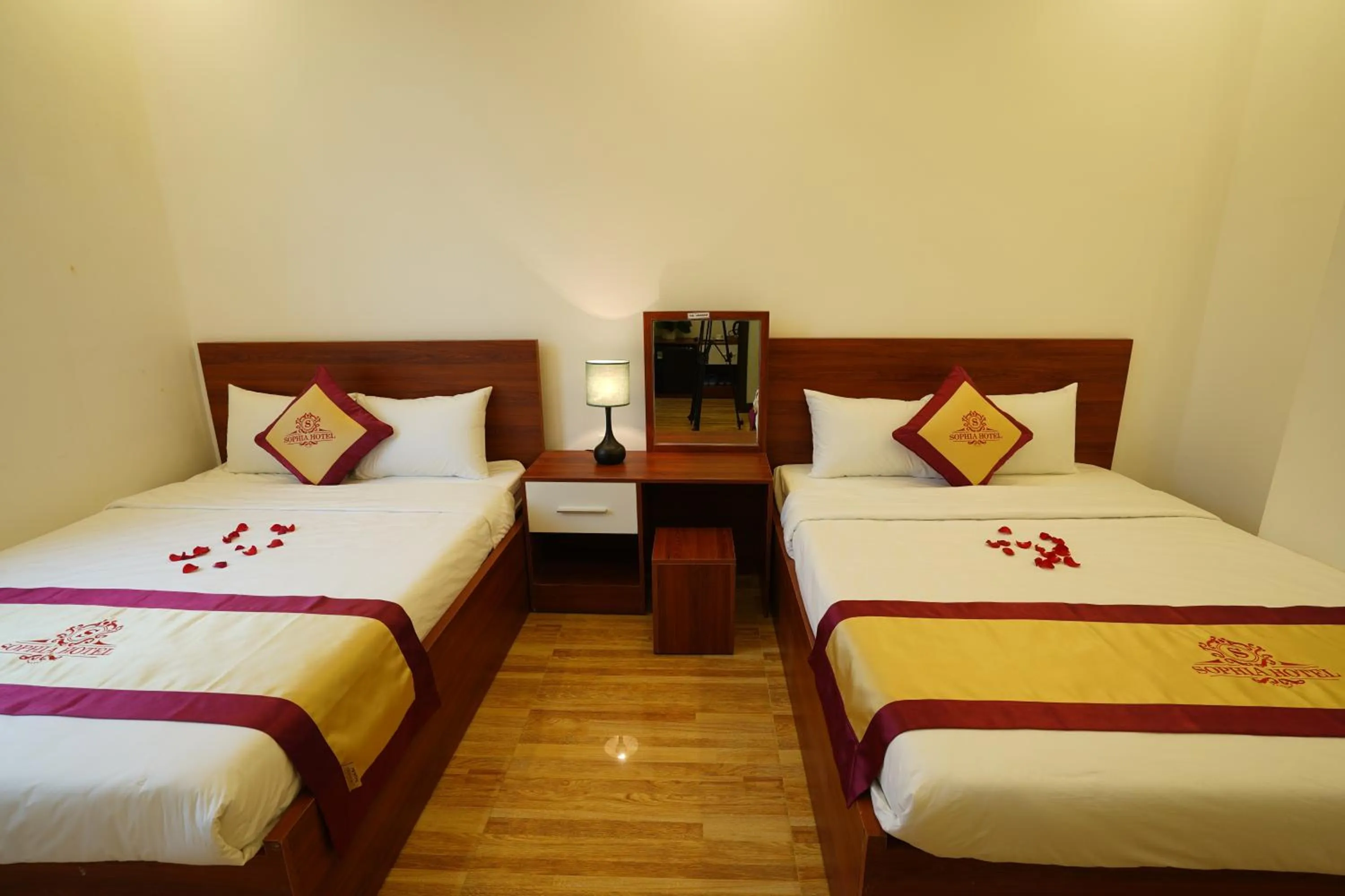 Bed in Sapphire HOTEL HUE