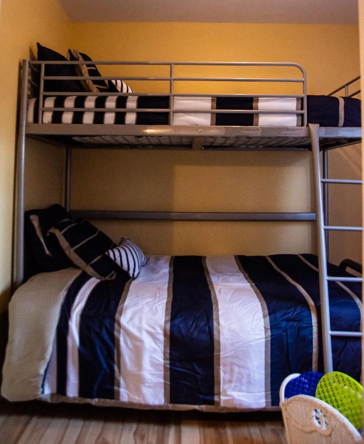 Bed in Myers Cave Resort