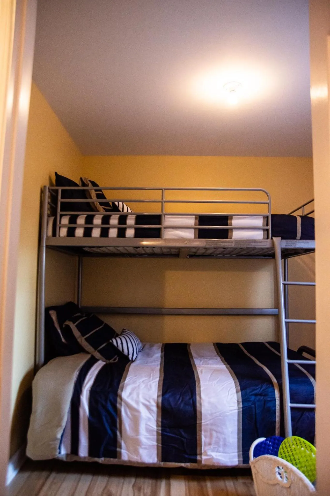 Bed in Myers Cave Resort