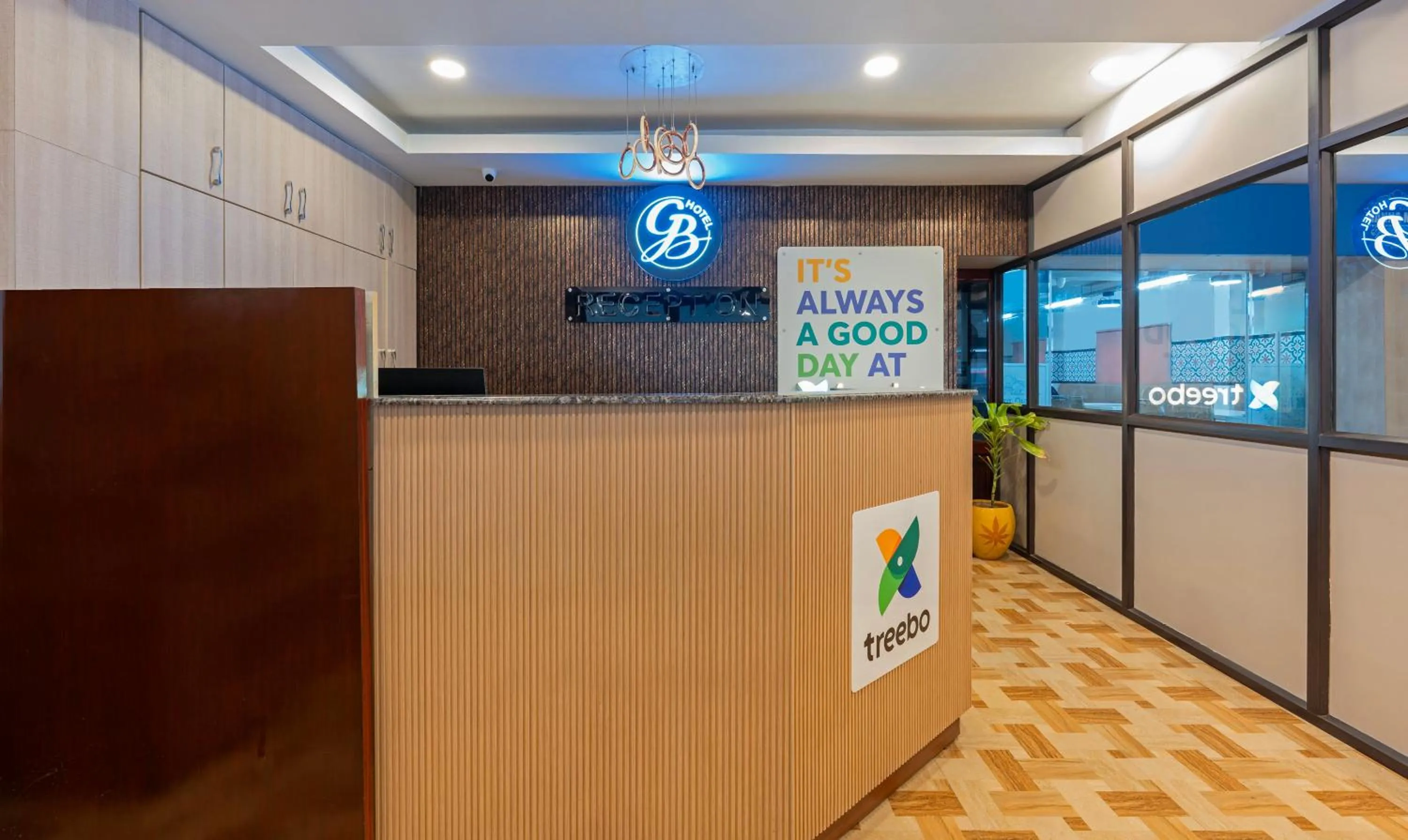 Lobby or reception in Hotel Golden Bliss