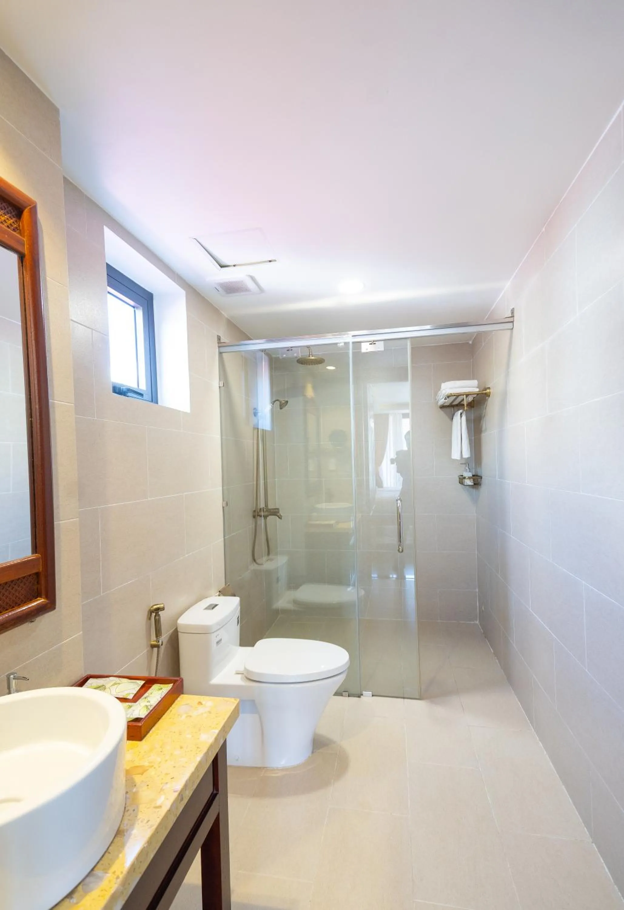 Shower in Virgo Villa Quê Hội An