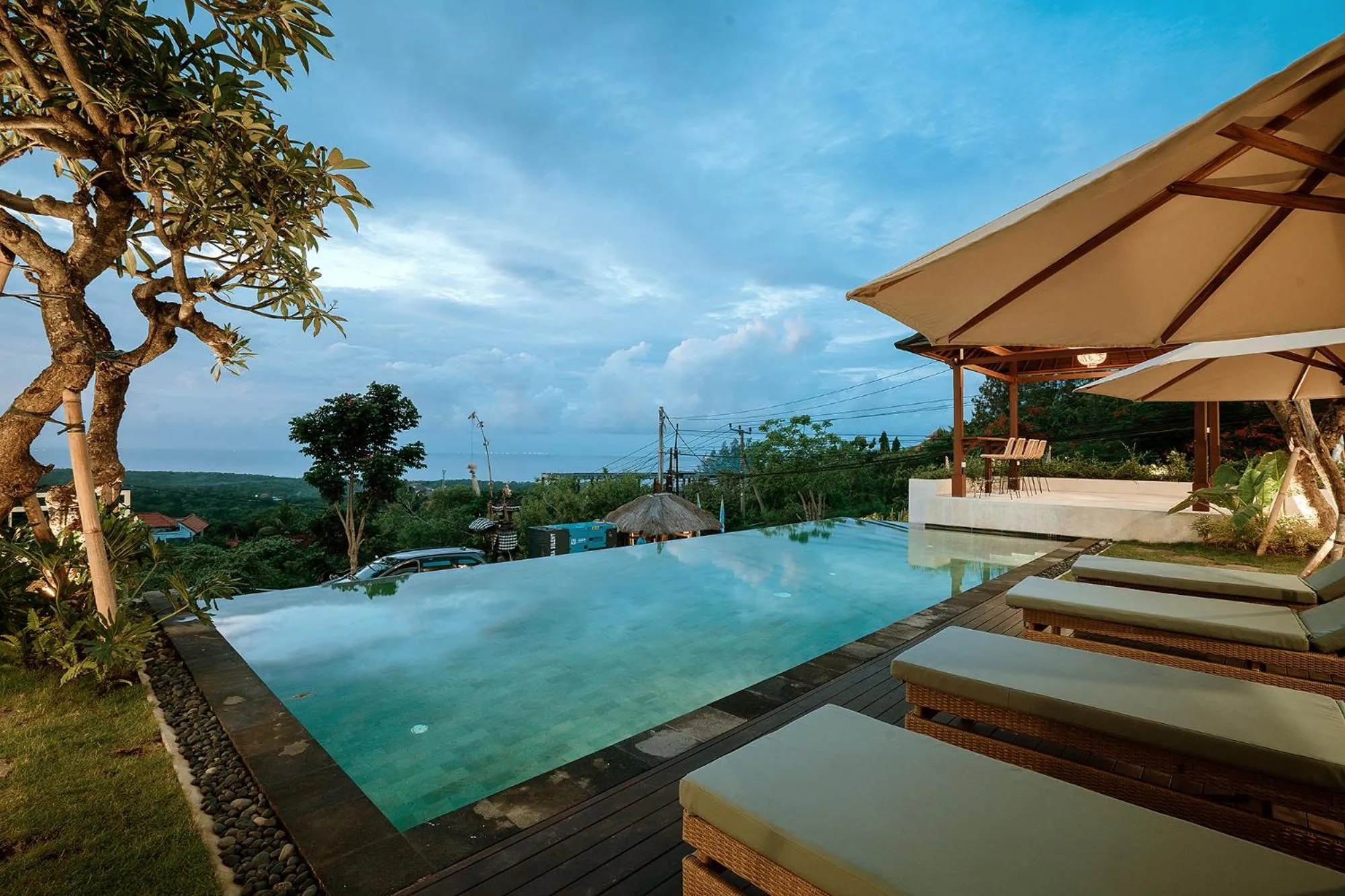 Swimming pool in One Degree Sunset Hill Leisure