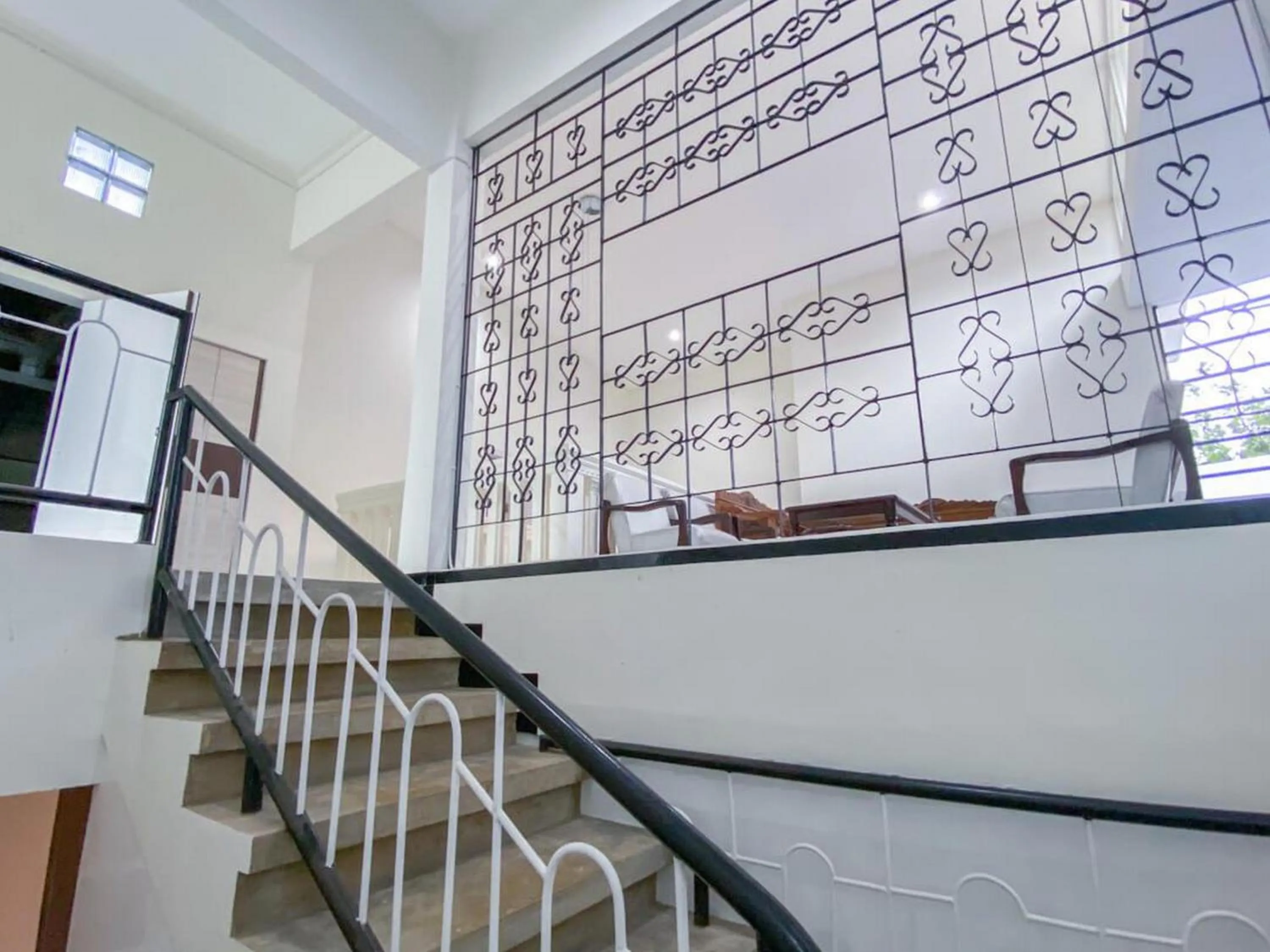 Property building in RedDoorz Syariah At Mitra Guest House