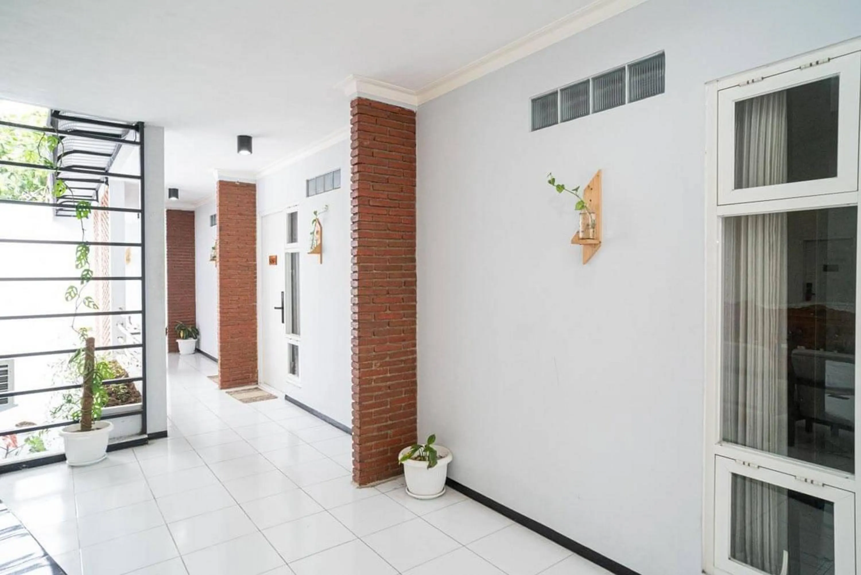 Property building in RedDoorz Syariah At Mitra Guest House