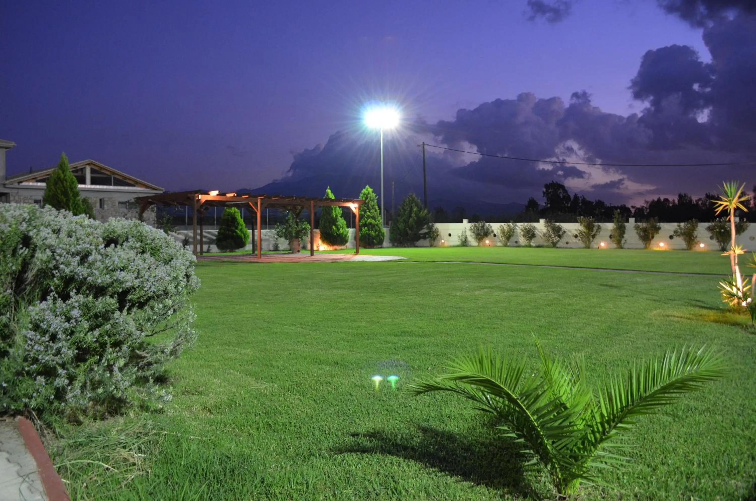 Garden in Ktima Xiliadou