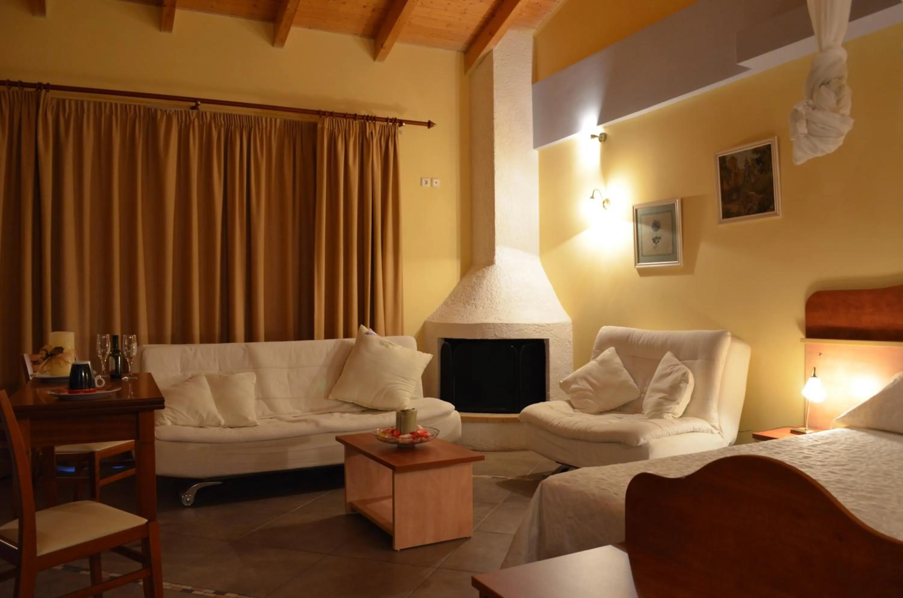 Photo of the whole room in Ktima Xiliadou