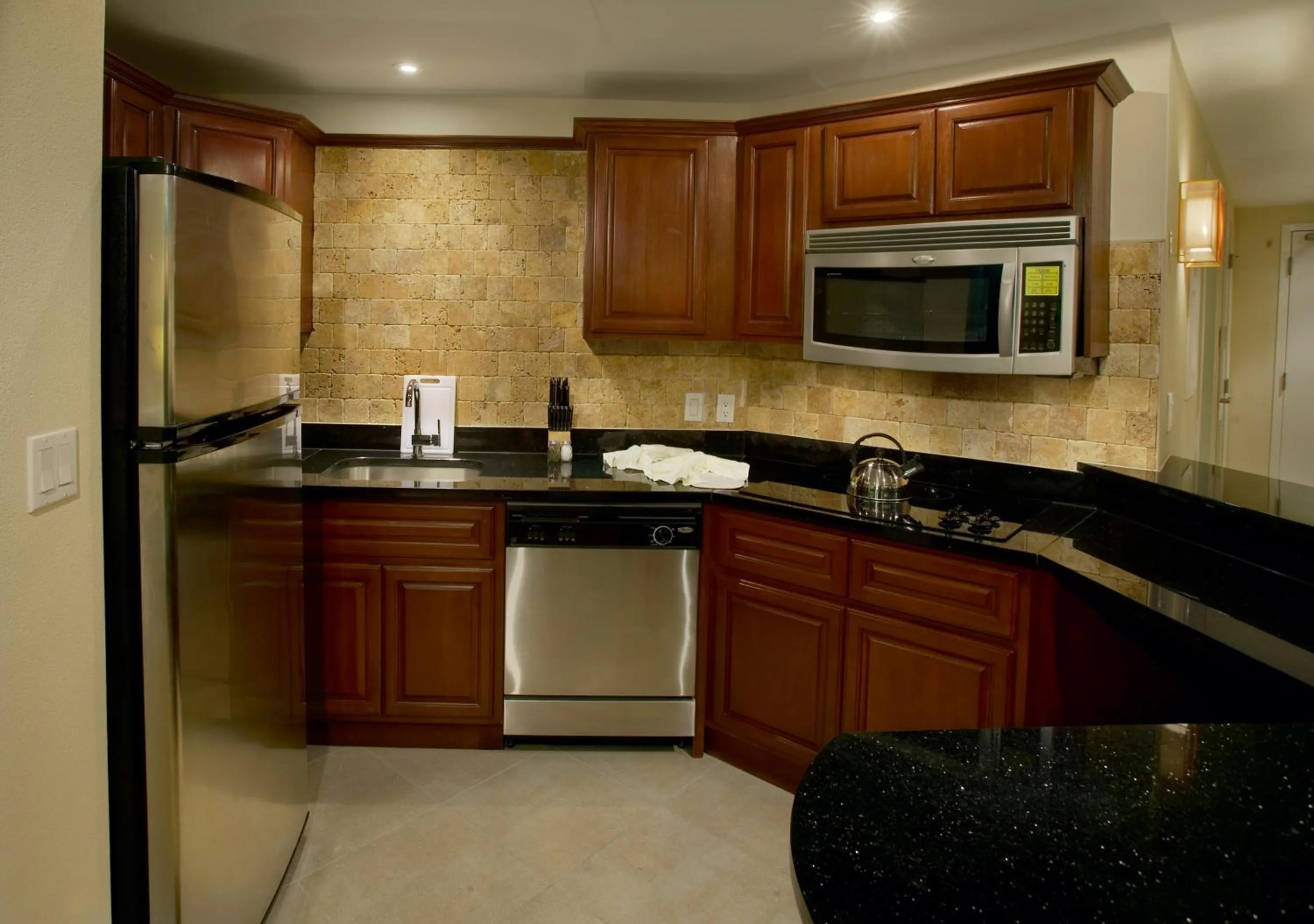 Kitchen or kitchenette in Divi Aruba Phoenix Beach Resort