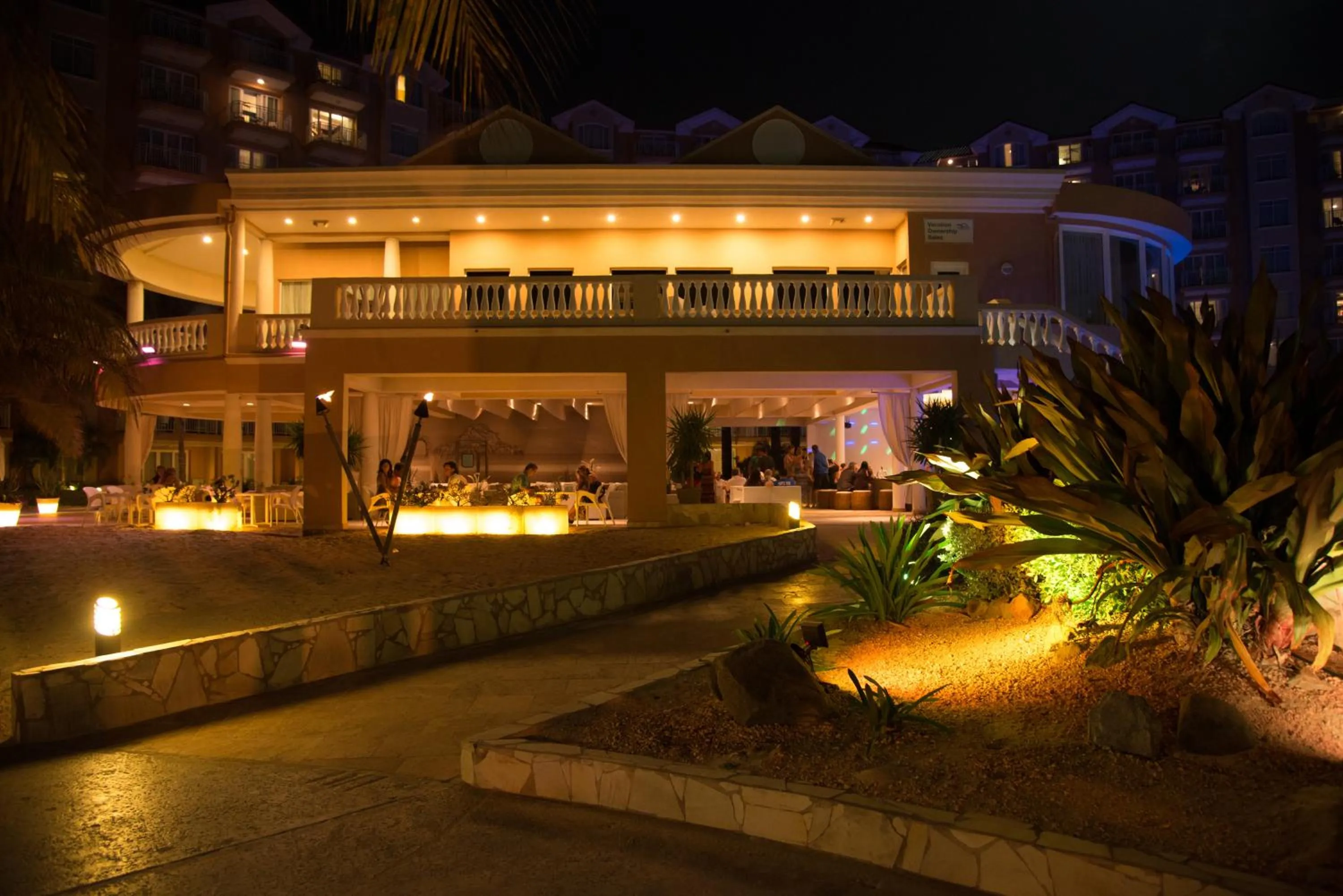 Property building in Divi Aruba Phoenix Beach Resort