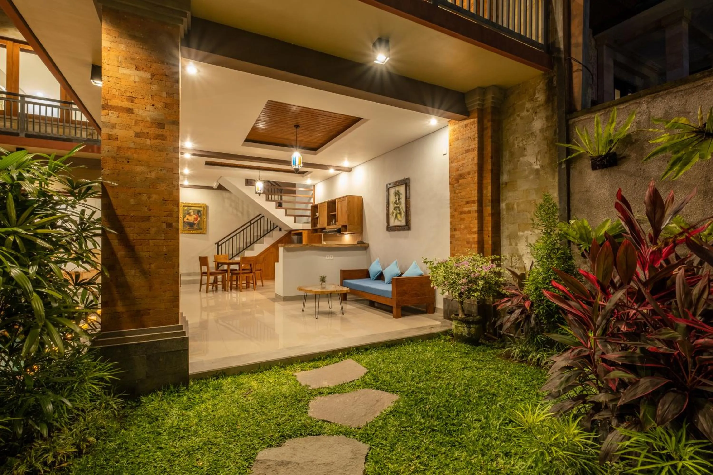 Property building in Villa Wananta