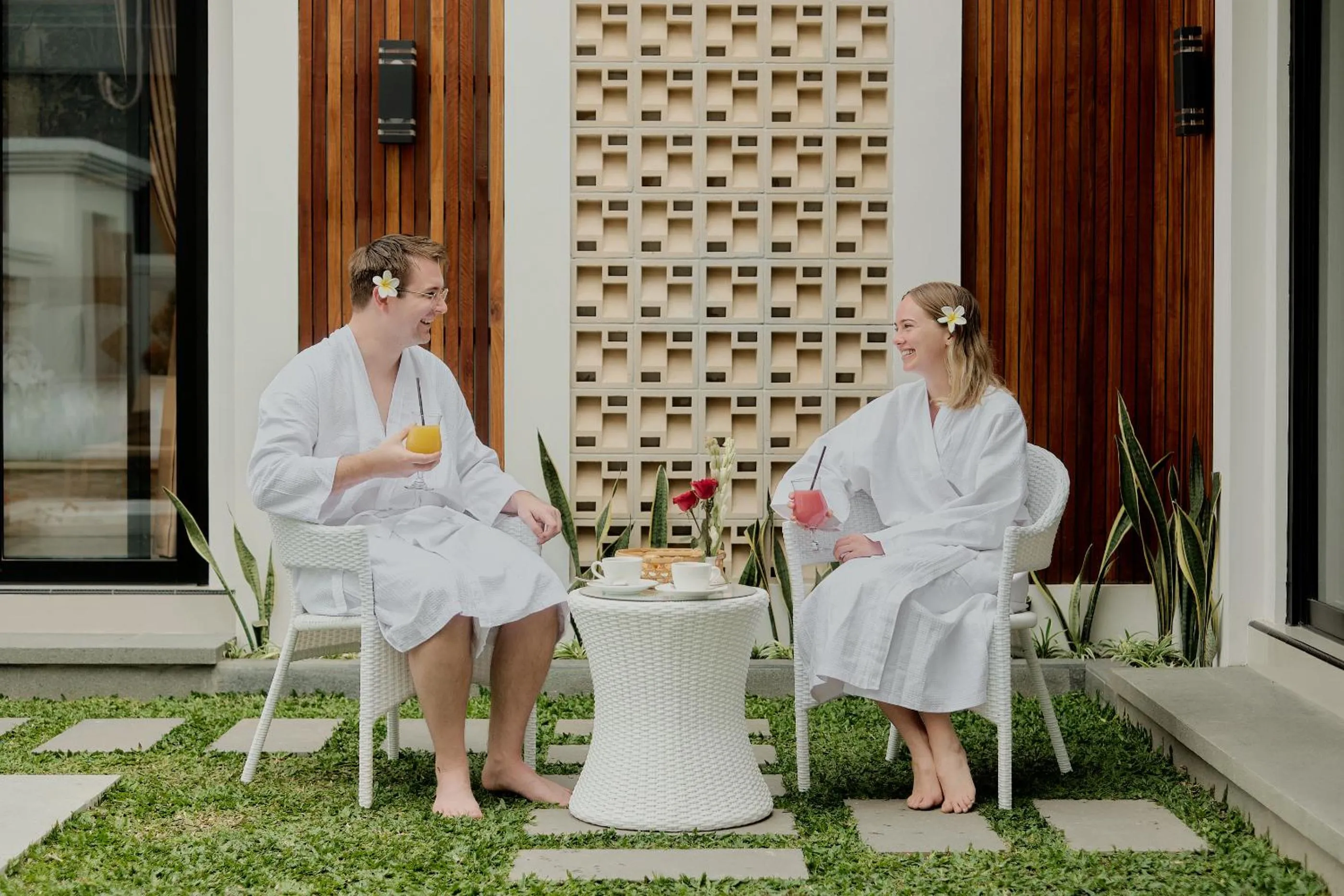 People in Villa Wananta